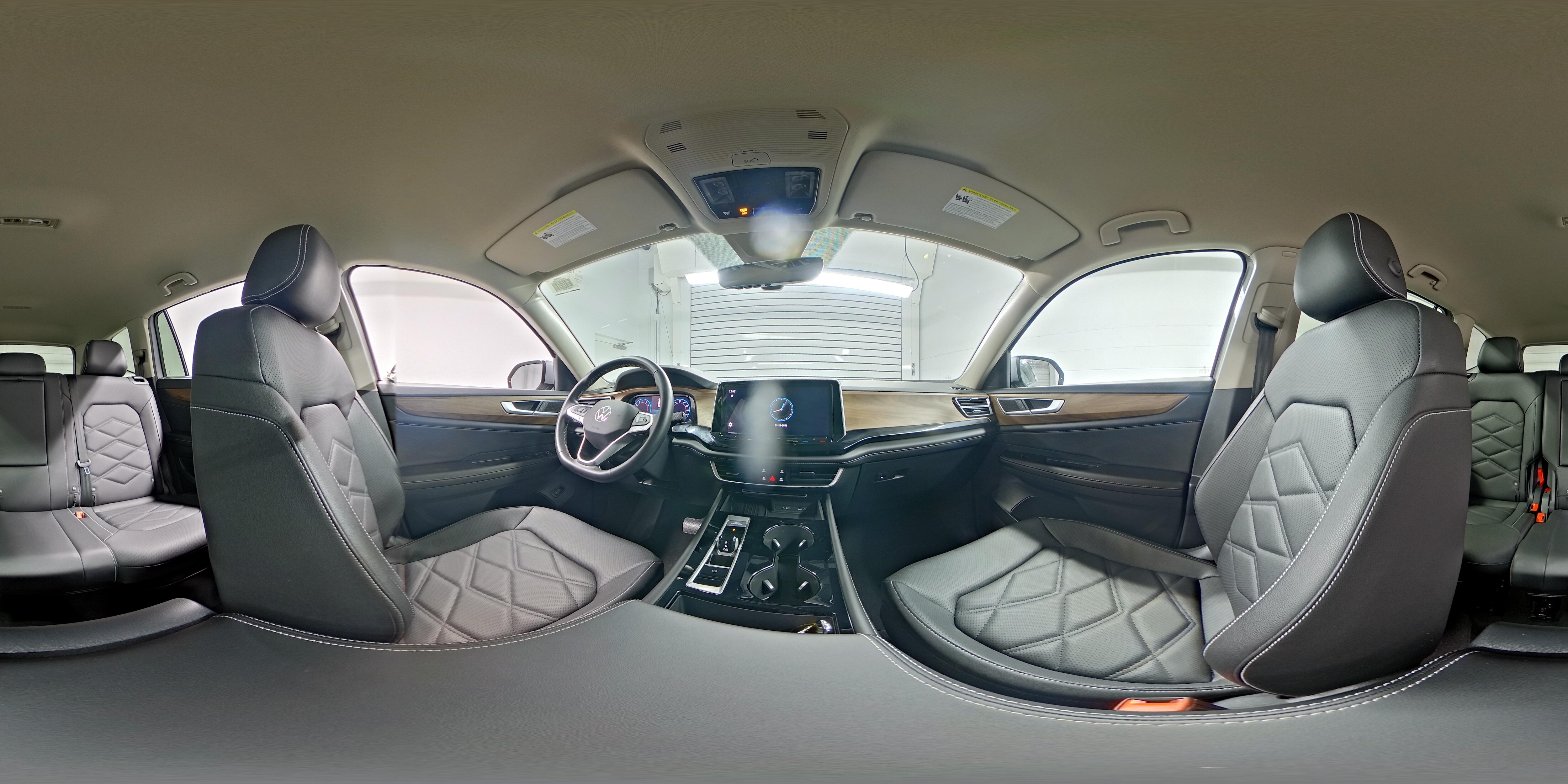 2026 Volkswagen Atlas SE w/Tech - Photo 26