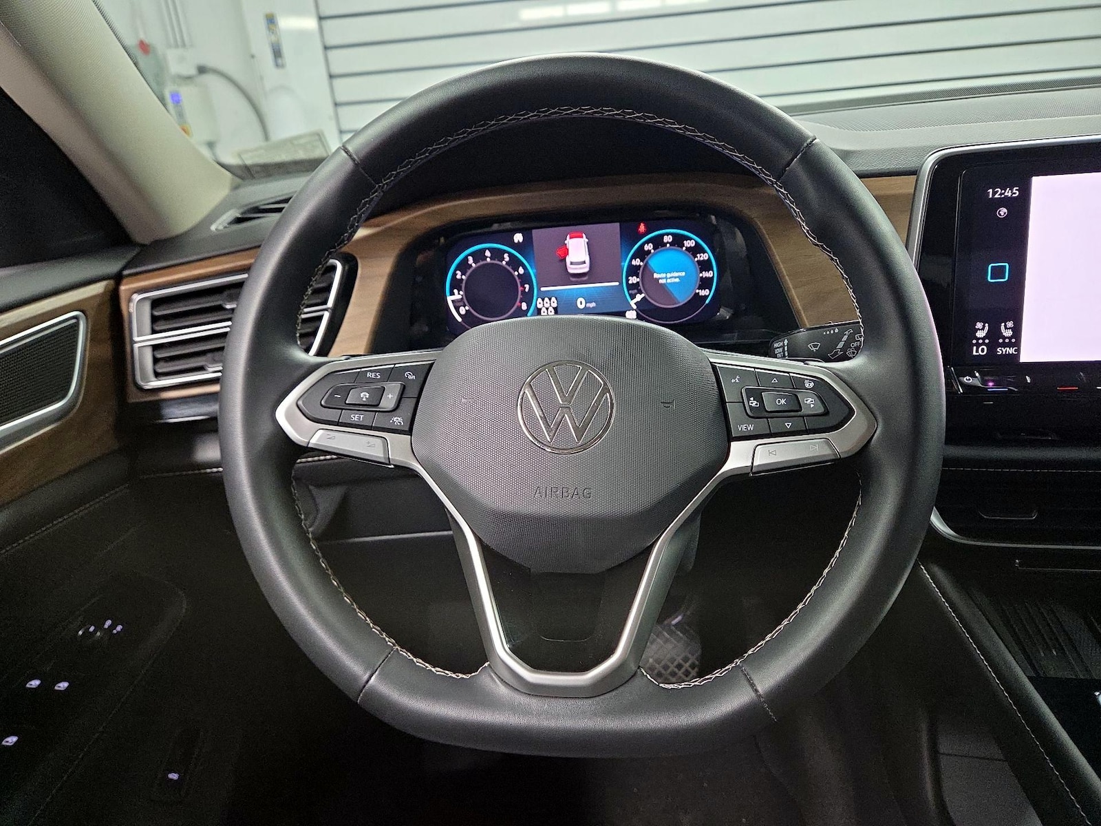 2026 Volkswagen Atlas SE w/Tech - Photo 11
