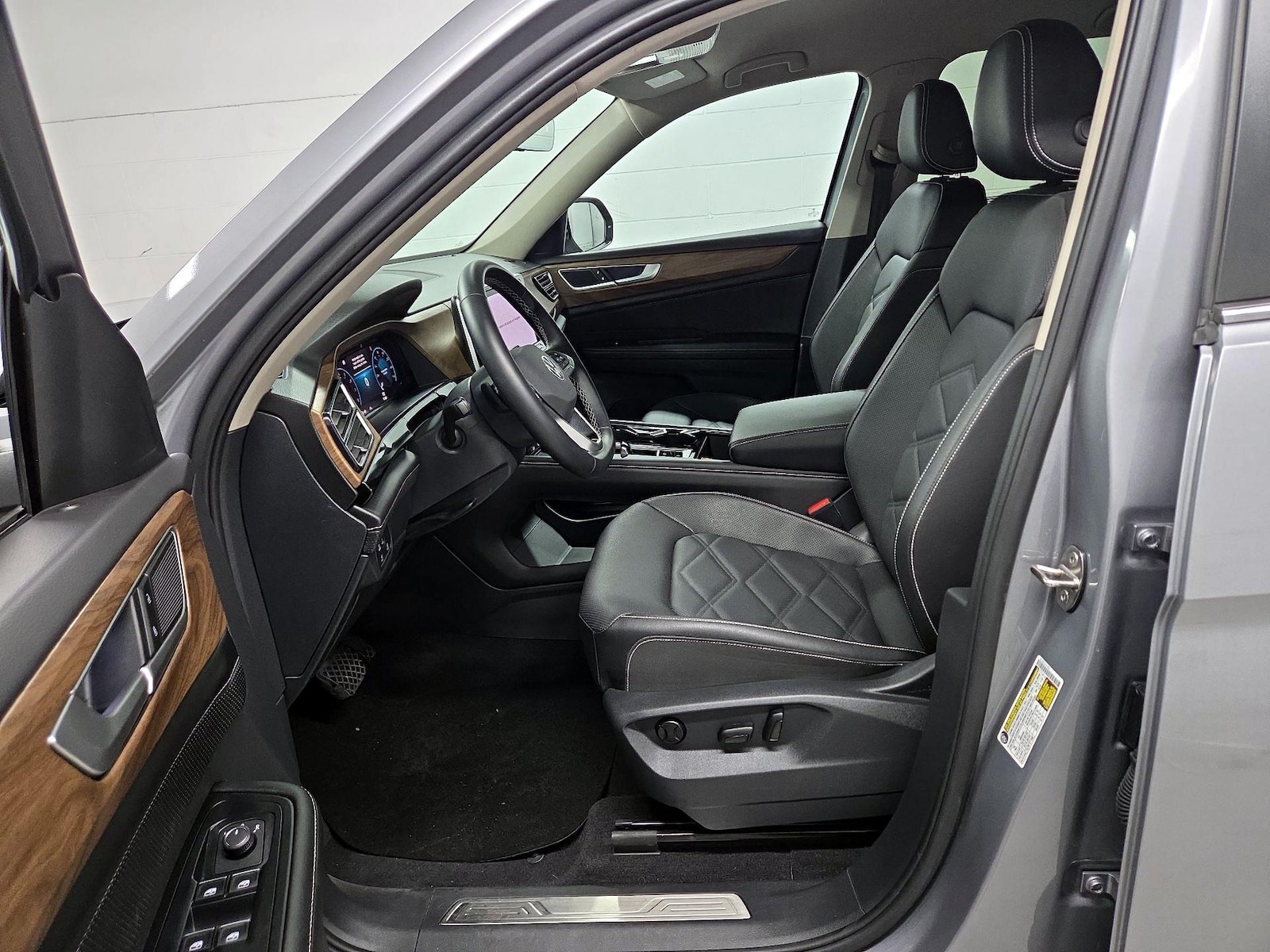 2026 Volkswagen Atlas SE w/Tech - Photo 12