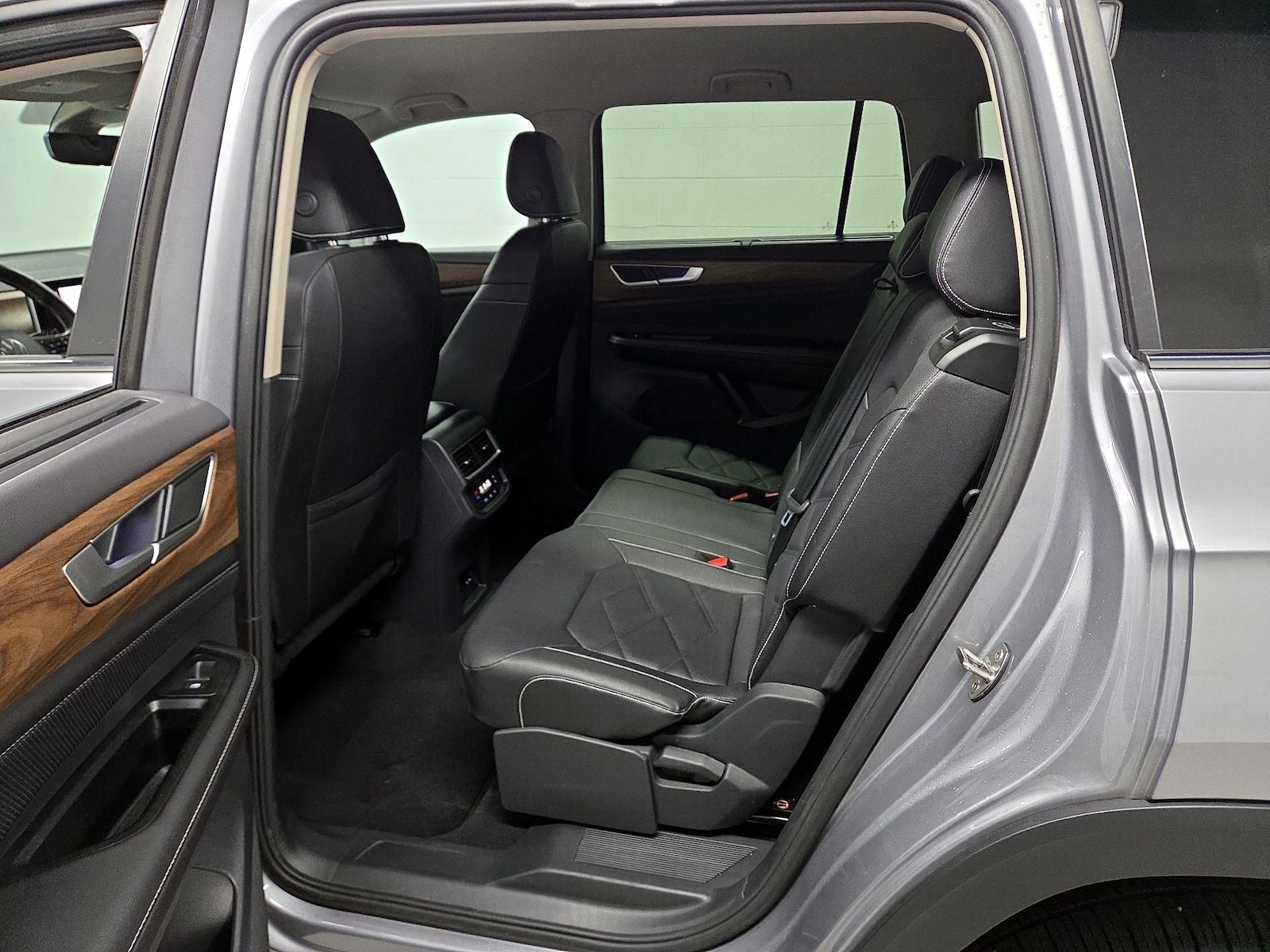 2026 Volkswagen Atlas SE w/Tech - Photo 20