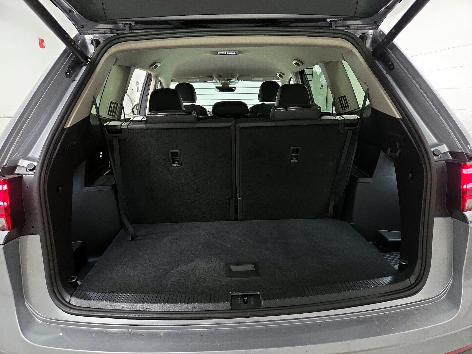 2026 Volkswagen Atlas SE w/Tech - Photo 22
