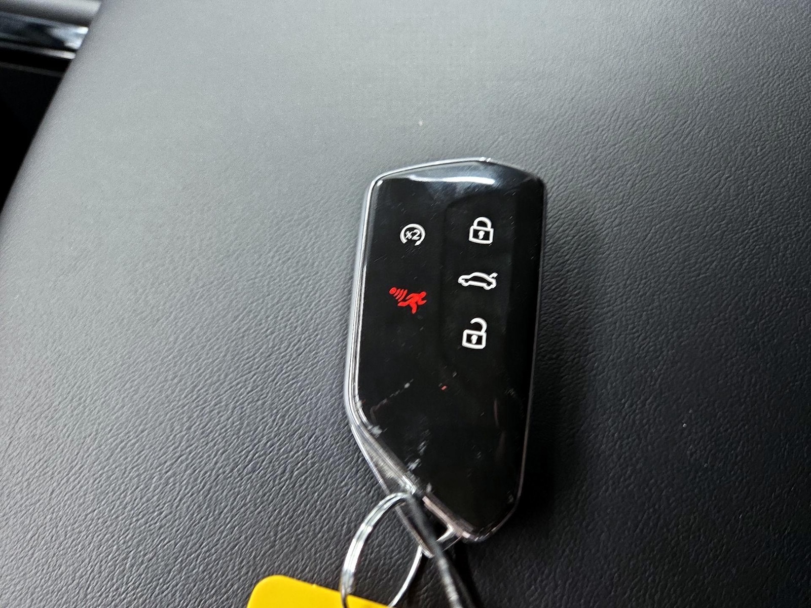 2026 Volkswagen Atlas SE w/Tech - Photo 25