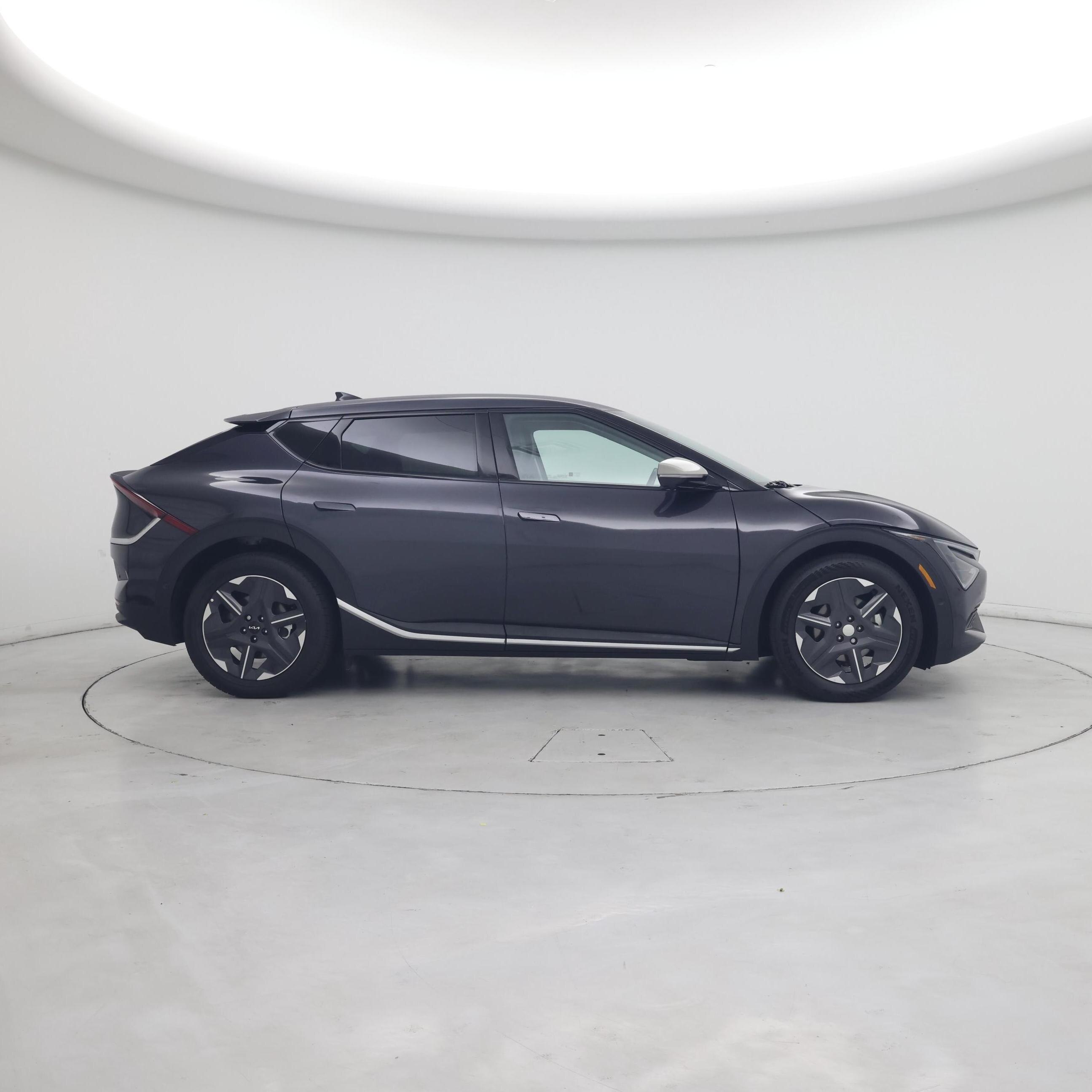 Thumbnail: 2025 Kia EV6 - 7