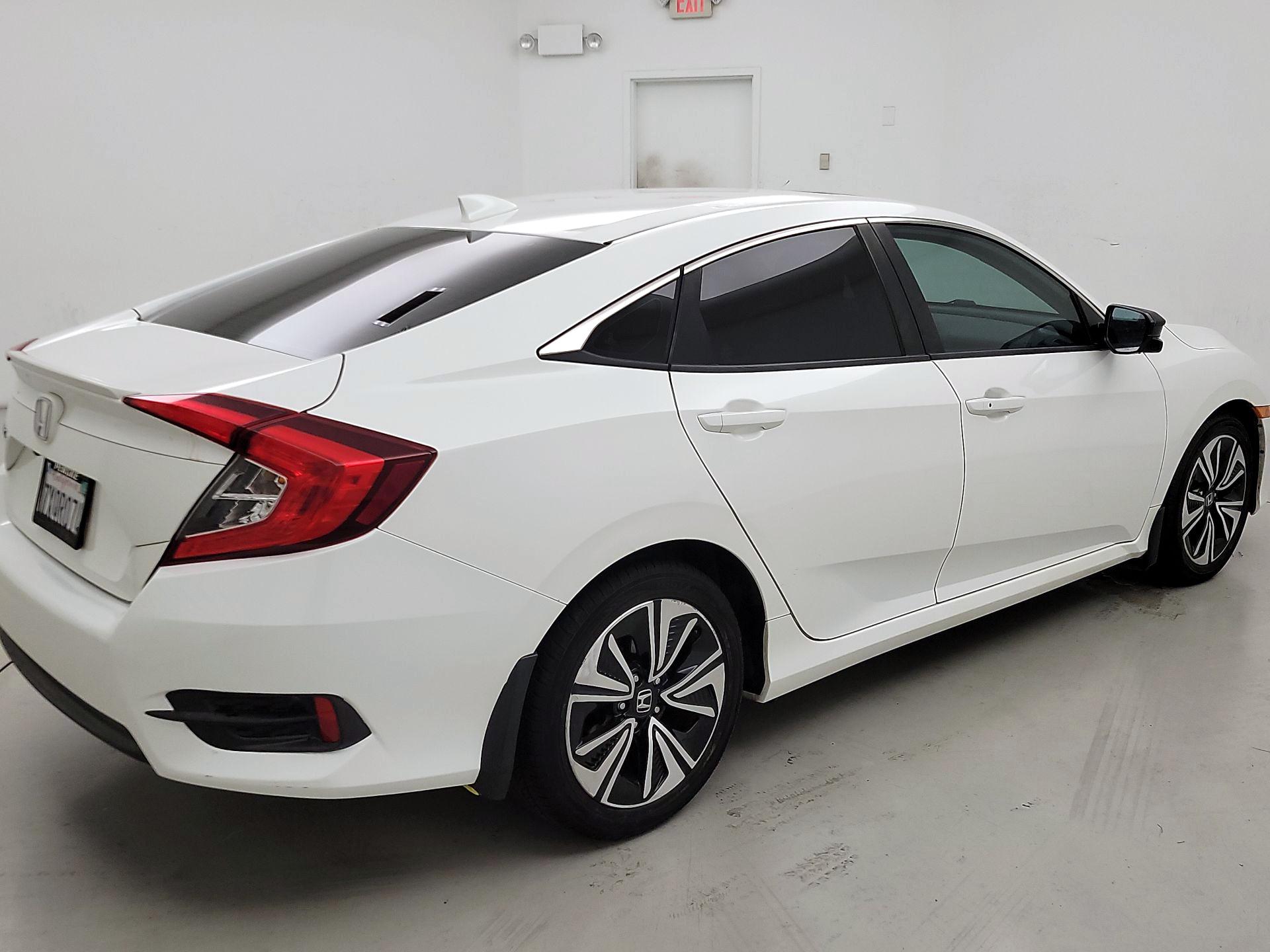 Thumbnail: 2017 Honda Civic - 5
