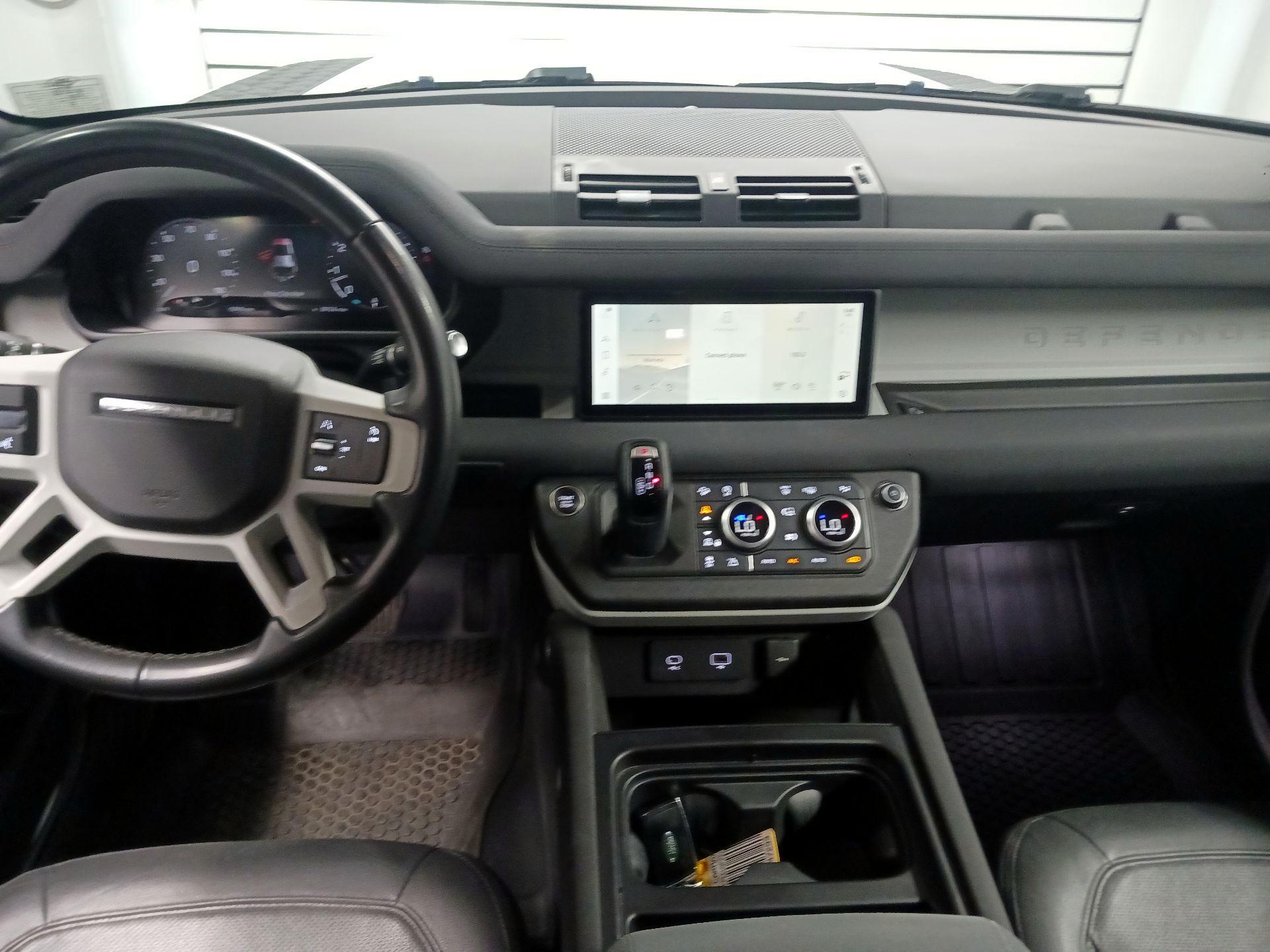 Thumbnail: 2023 Land Rover Defender - 9
