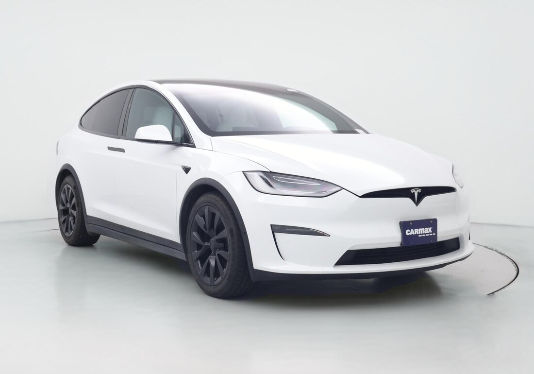 2023 Tesla Model X Long Range in White — CarMax photo