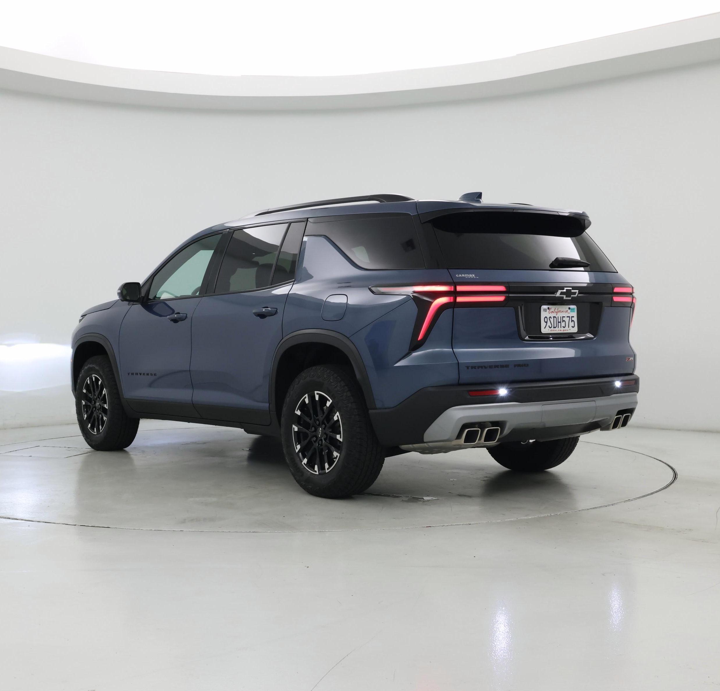 Thumbnail: 2025 Chevrolet Traverse - 2