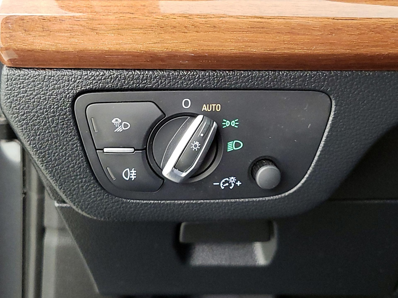 2023 Audi Q5 Premium Plus - Photo 12