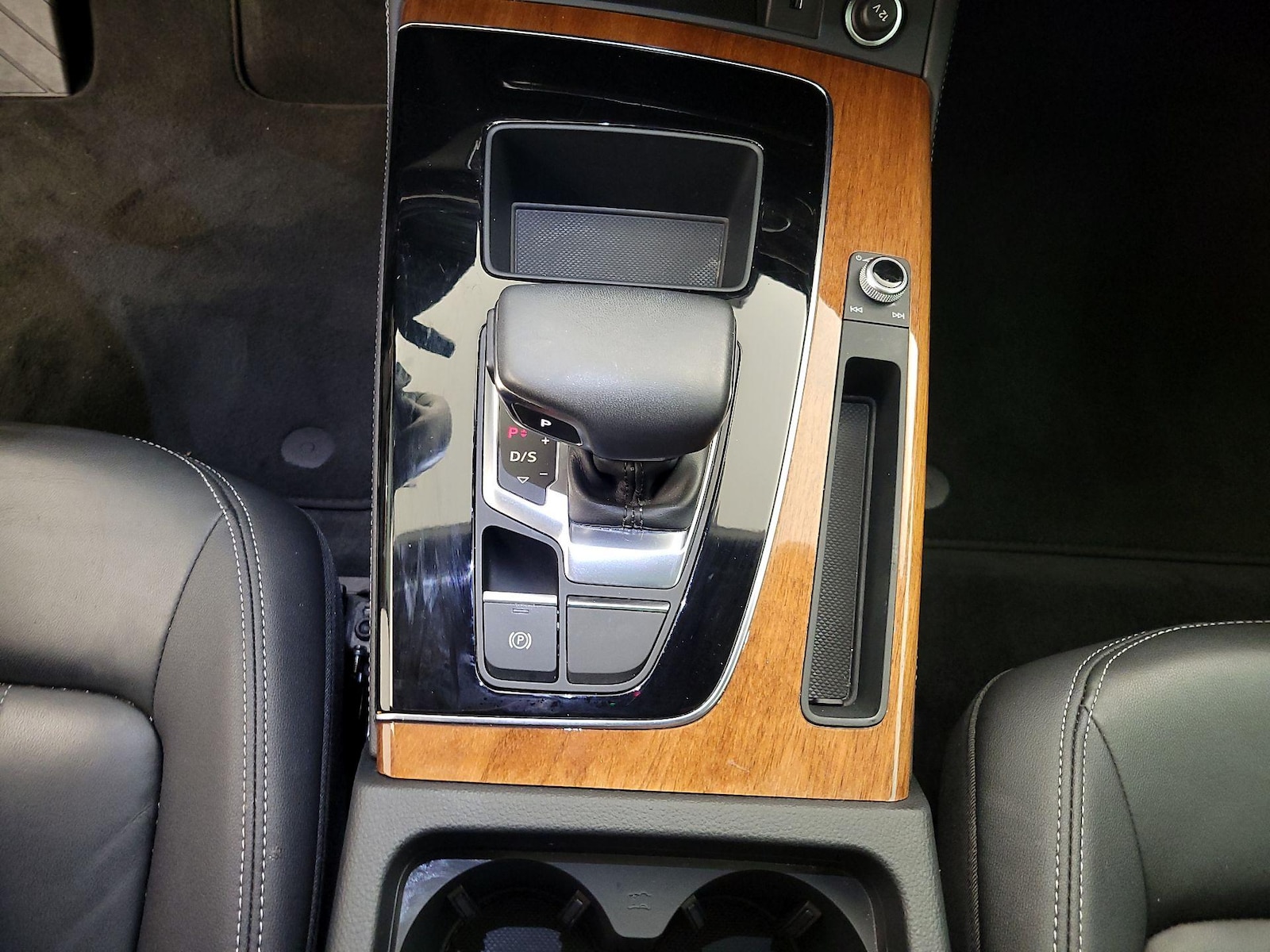 2023 Audi Q5 Premium Plus - Photo 16