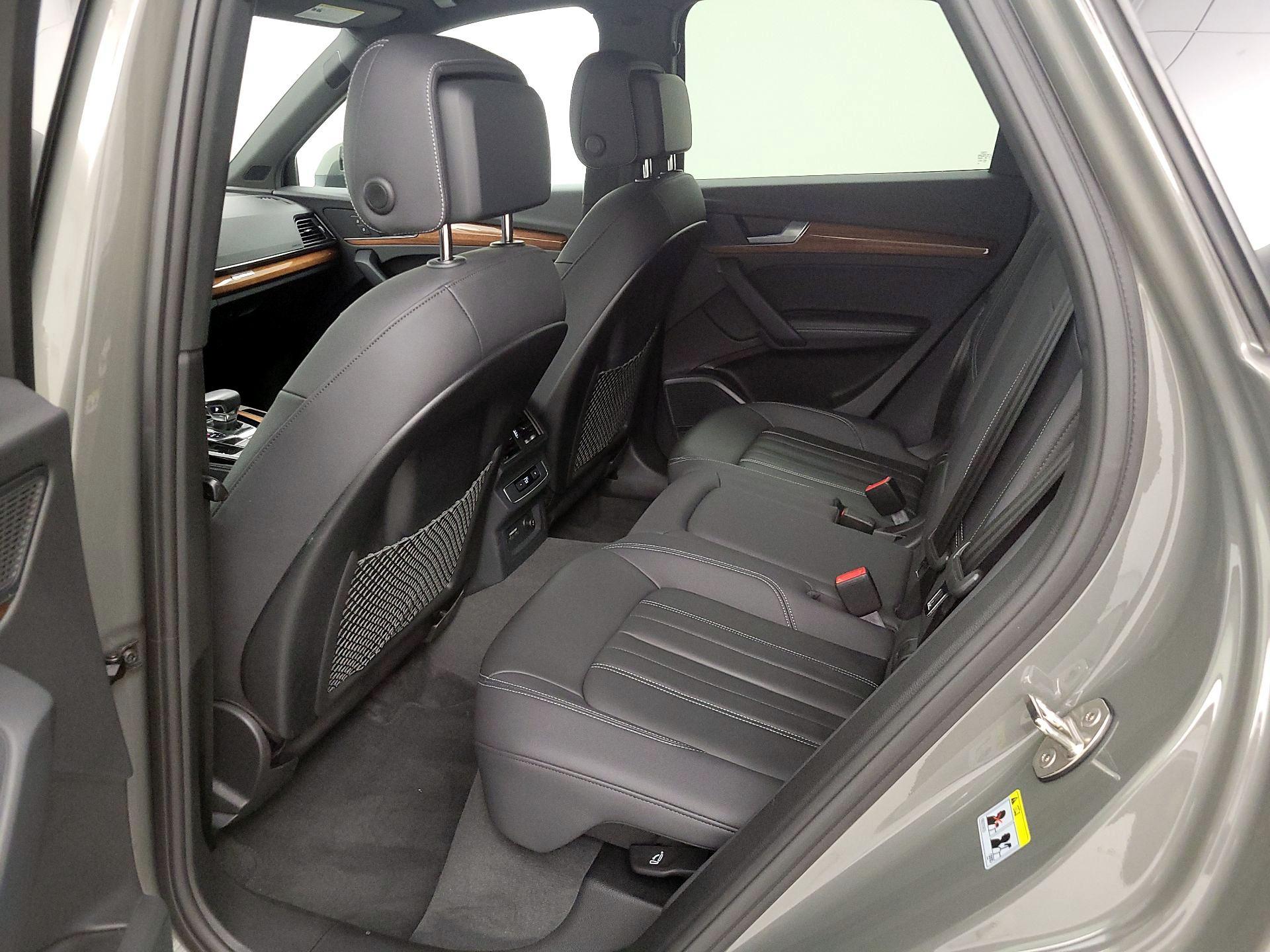 Thumbnail: 2023 Audi Q5 - 19