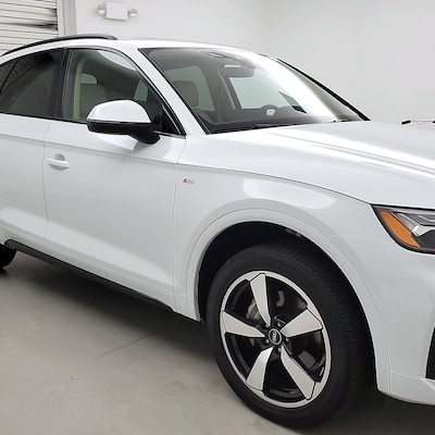 2023 Audi Q5 Premium Plus