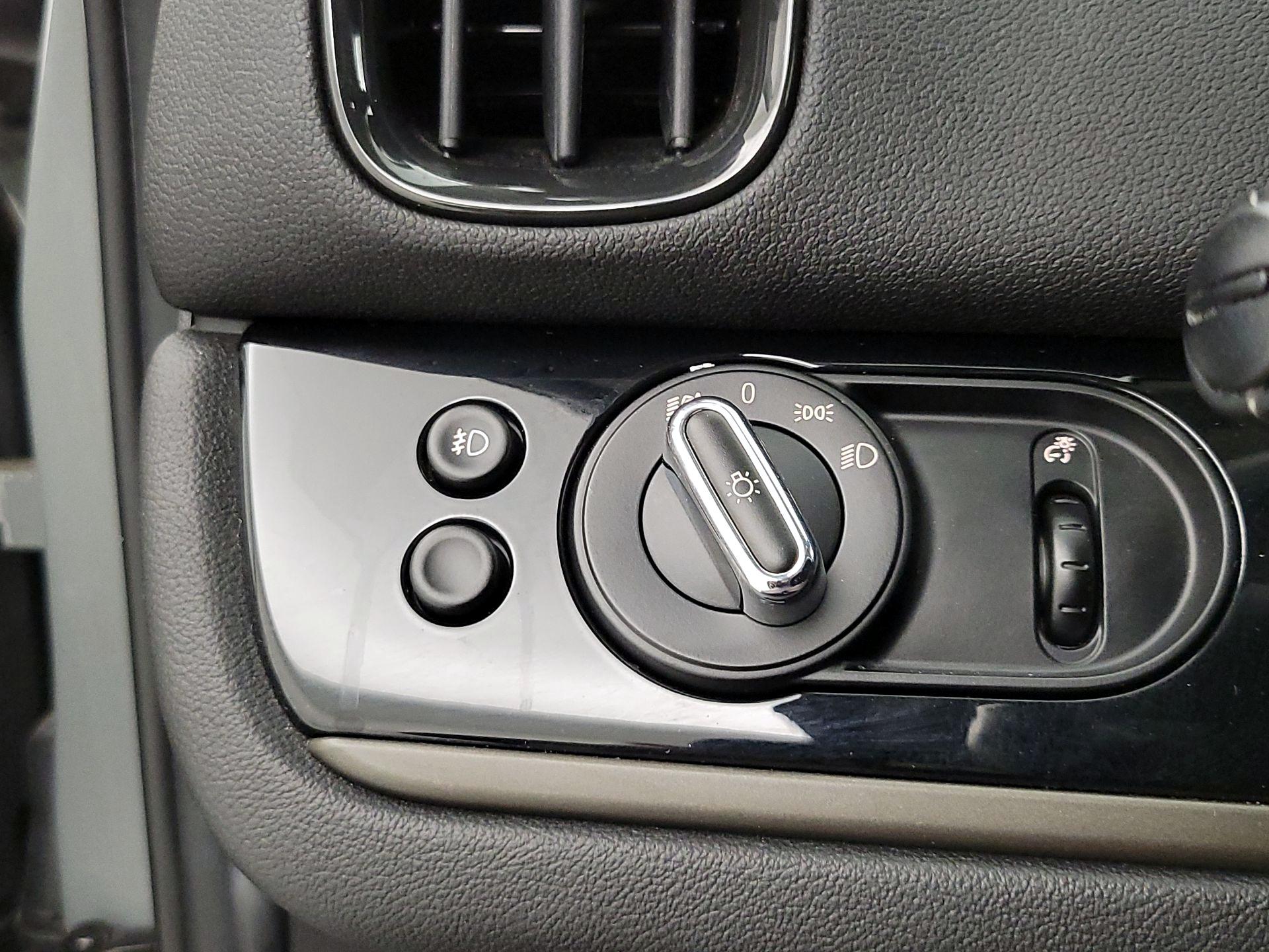 Thumbnail: 2019 MINI Cooper Countryman - 13