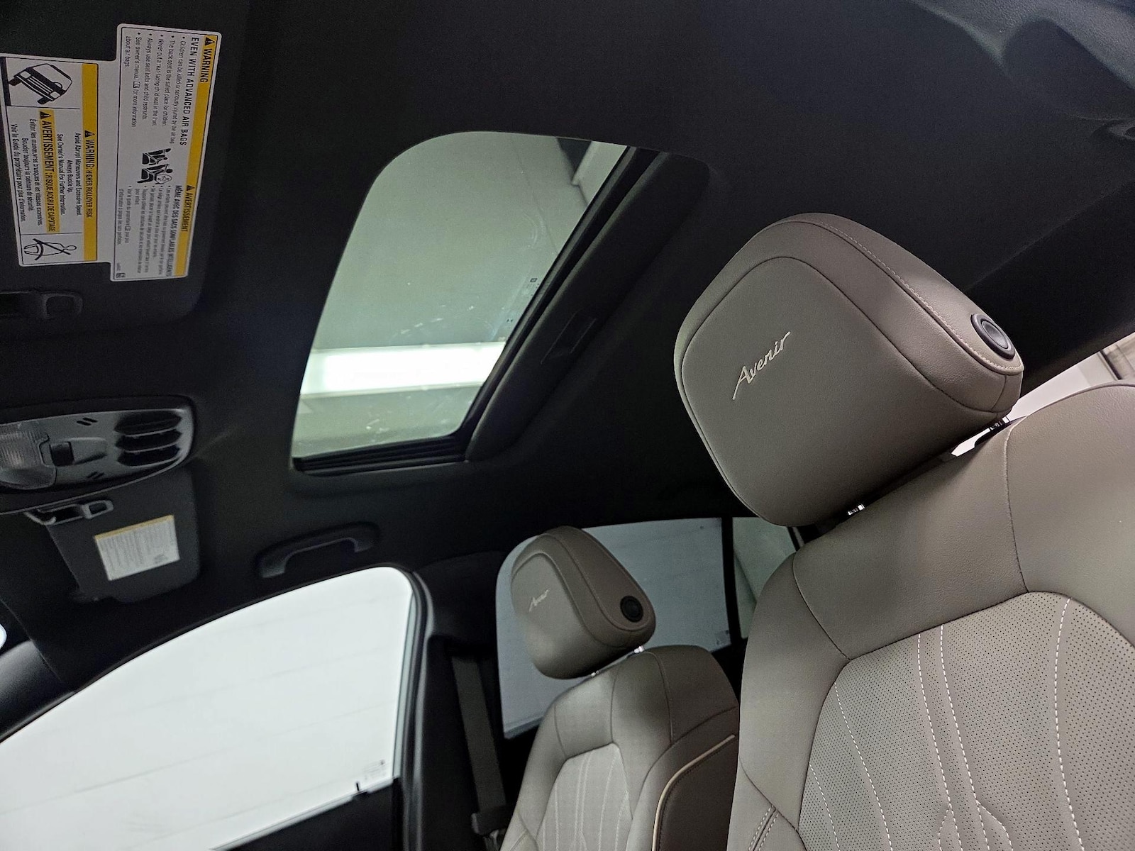 Sunroof(s) & Overhead Airbags