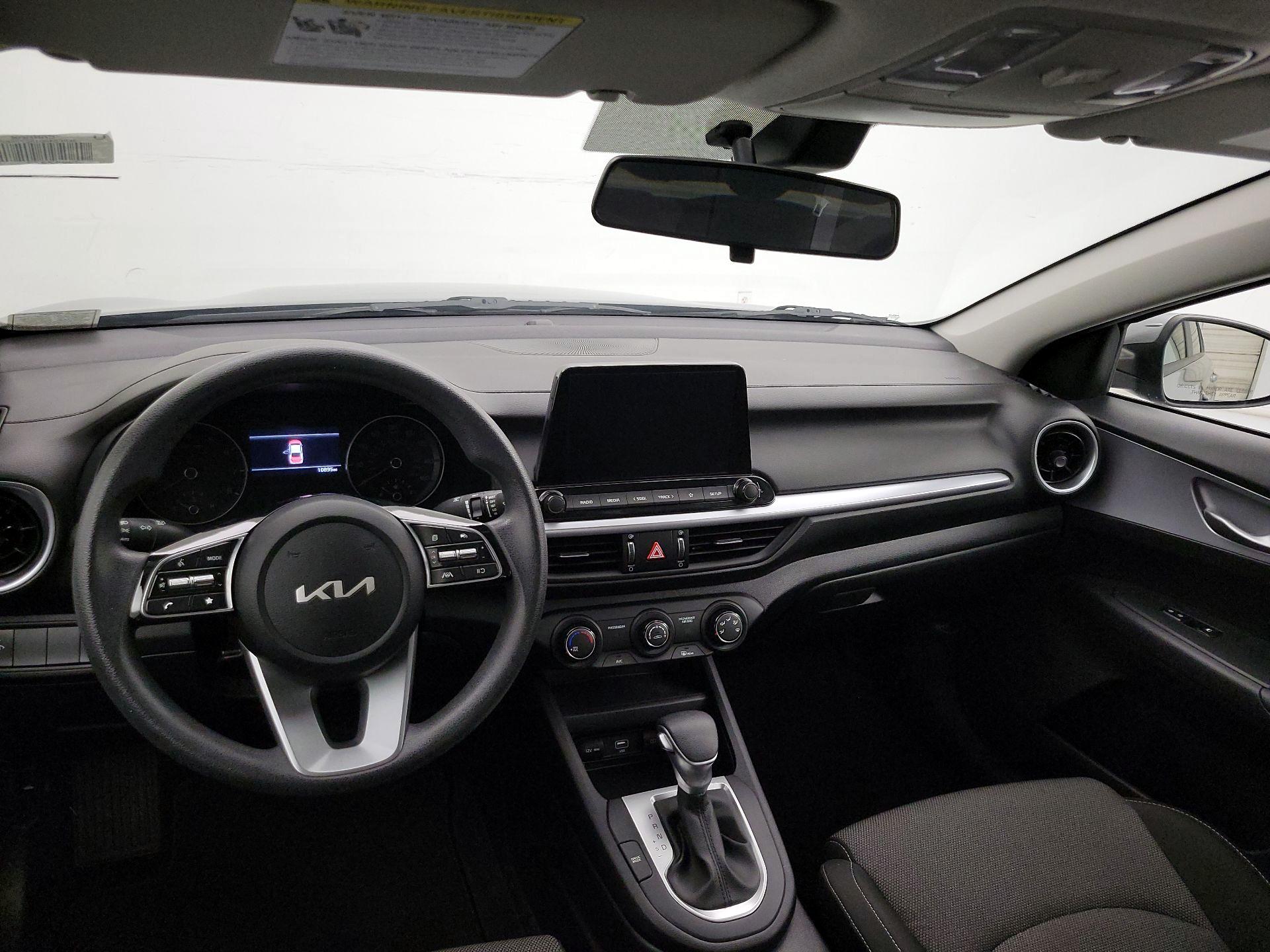 Thumbnail: 2024 Kia Forte - 9