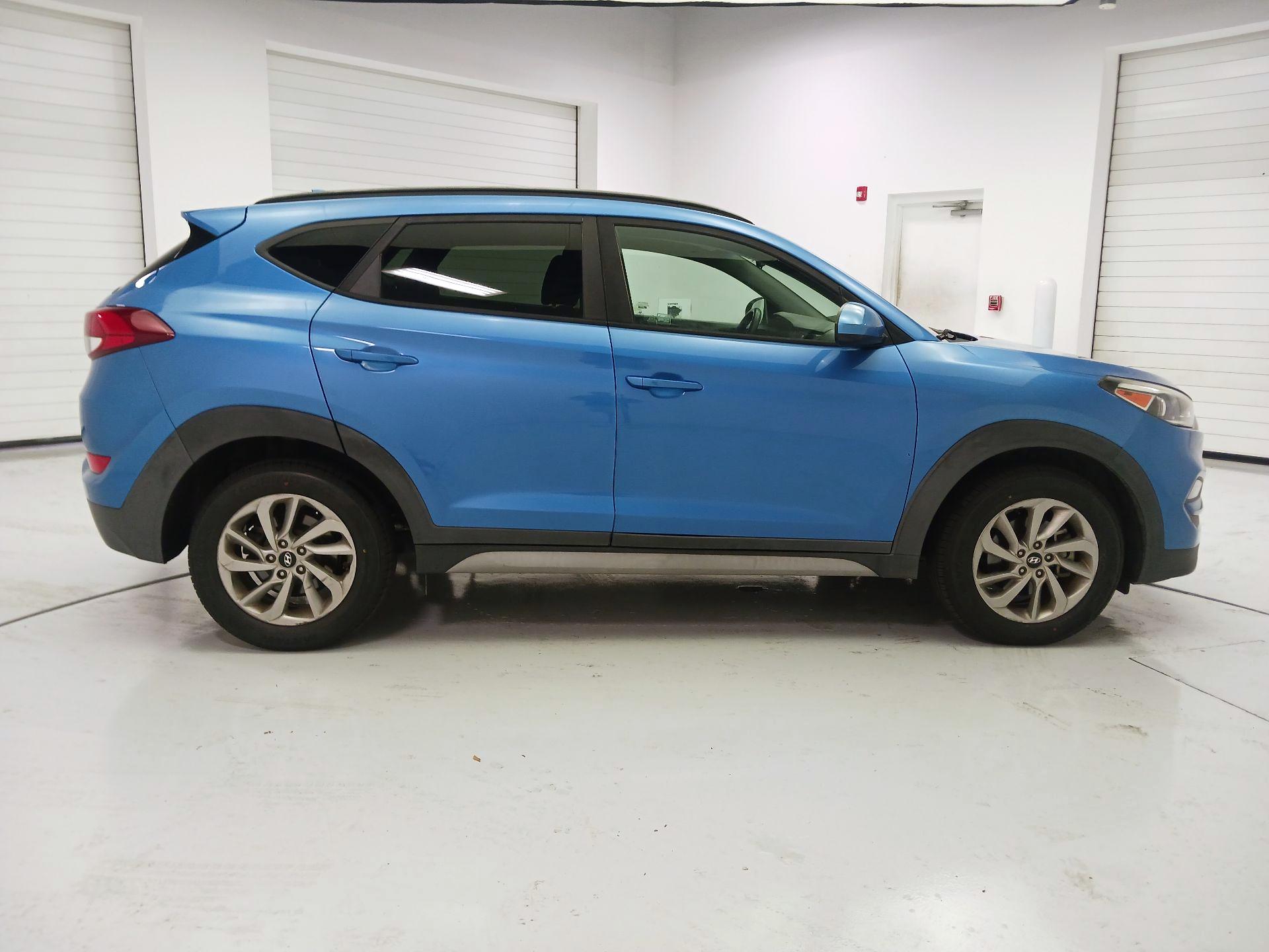 Thumbnail: 2018 Hyundai Tucson - 4