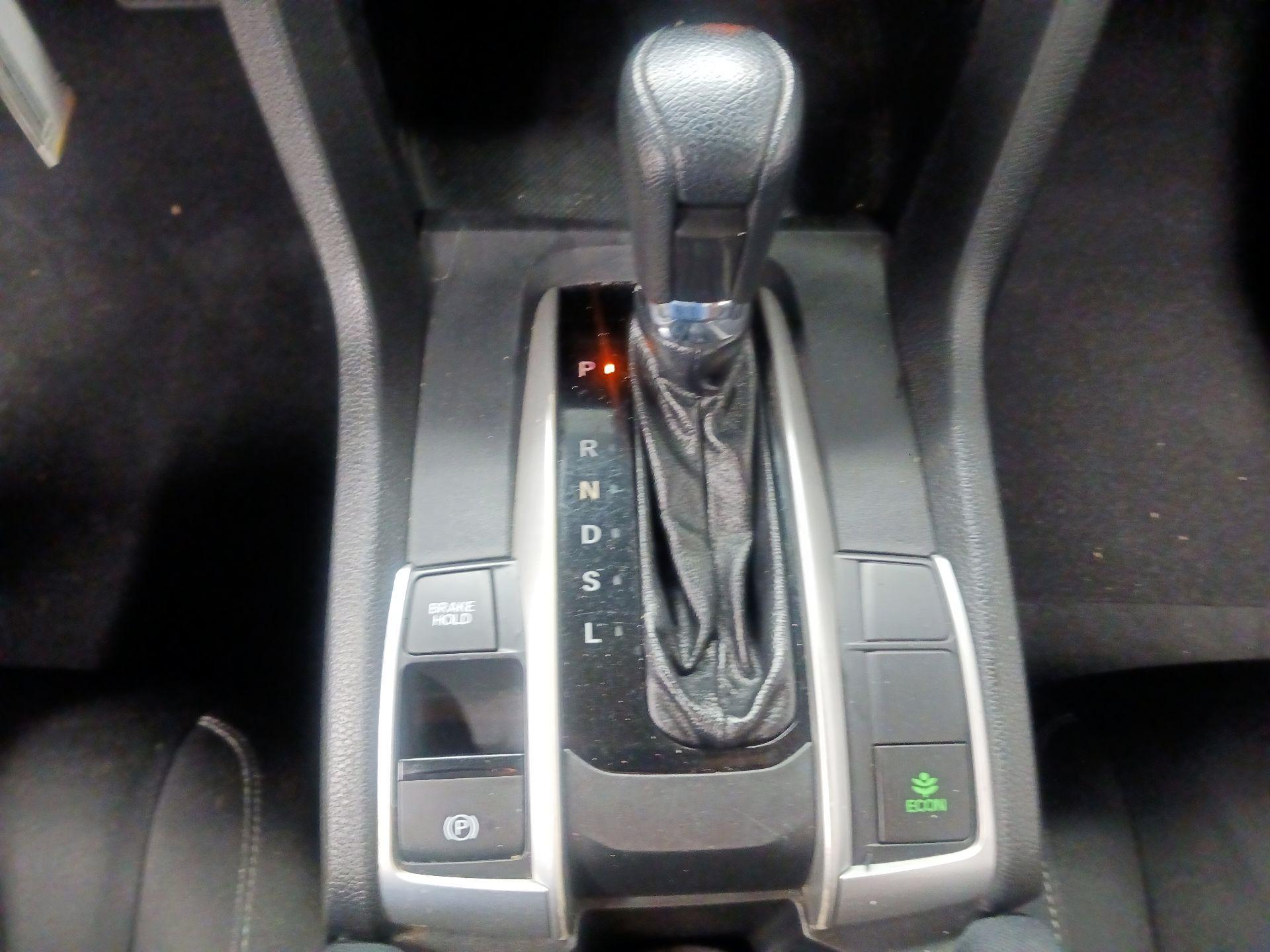 Thumbnail: 2016 Honda Civic - 13