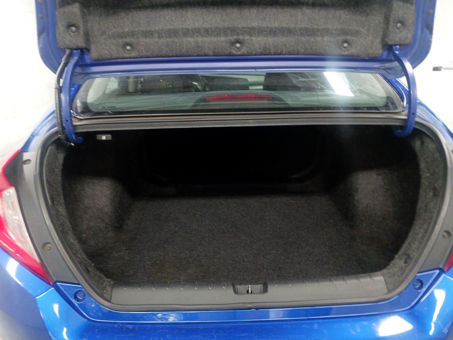 Thumbnail: 2016 Honda Civic - 14