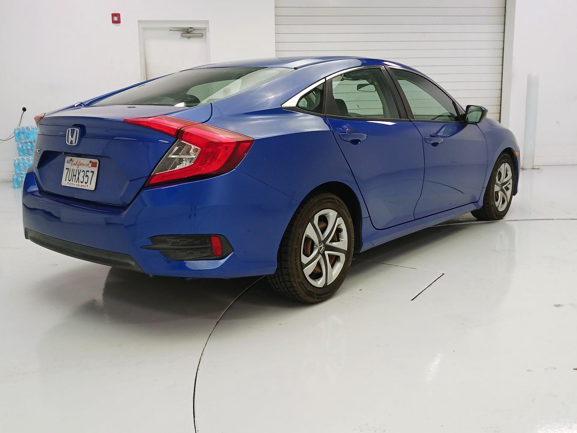Thumbnail: 2016 Honda Civic - 5