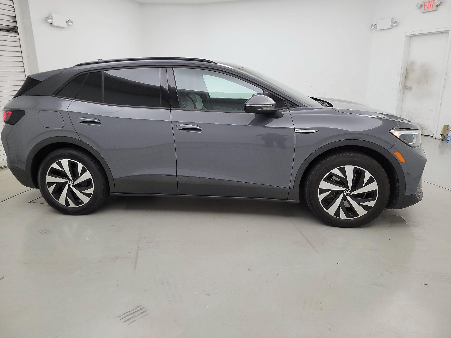 Thumbnail: 2023 Volkswagen ID.4 - 4