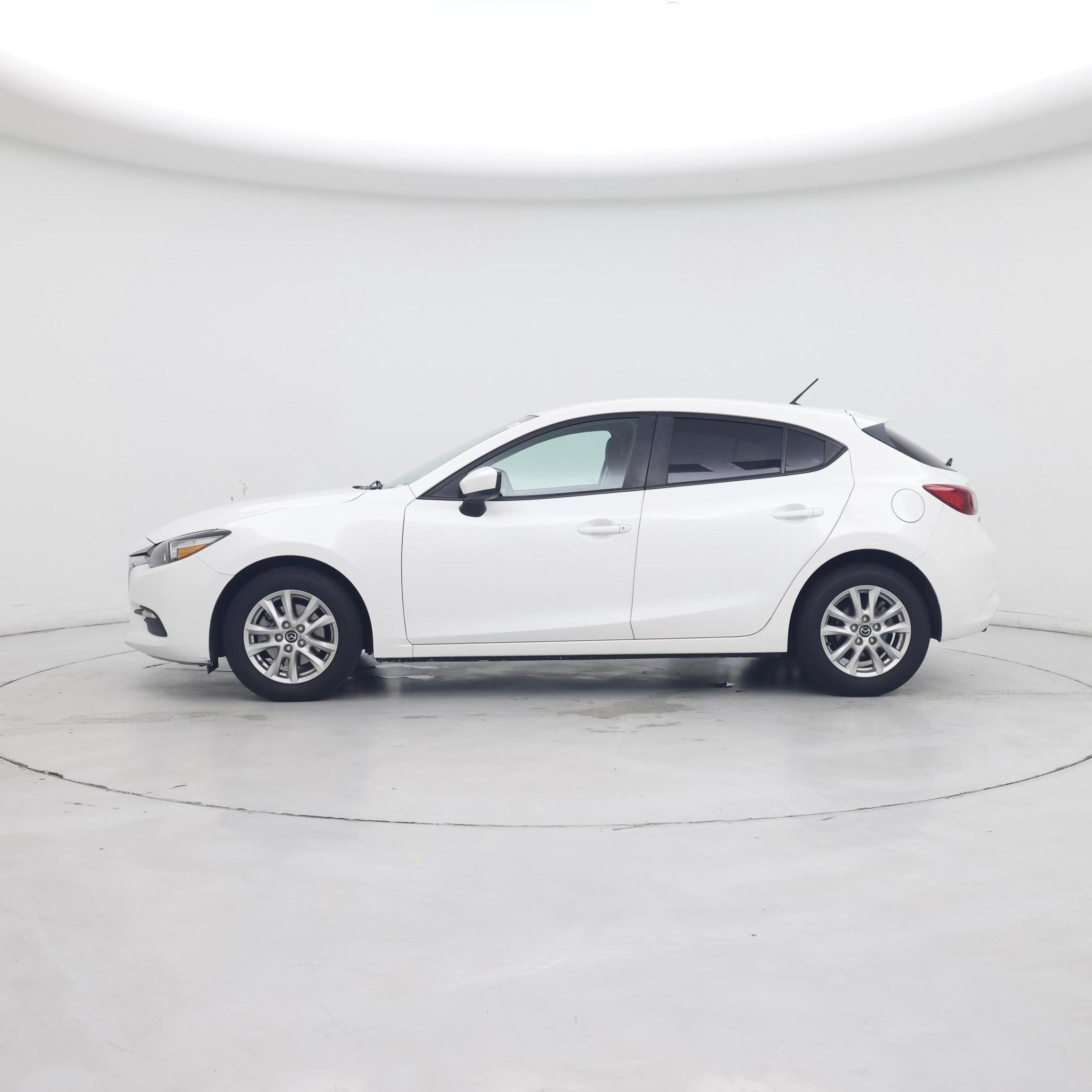Thumbnail: 2017 Mazda Mazda3 - 3