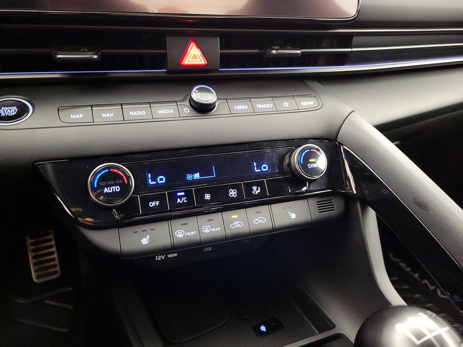 2025 Hyundai Elantra N - Photo 18