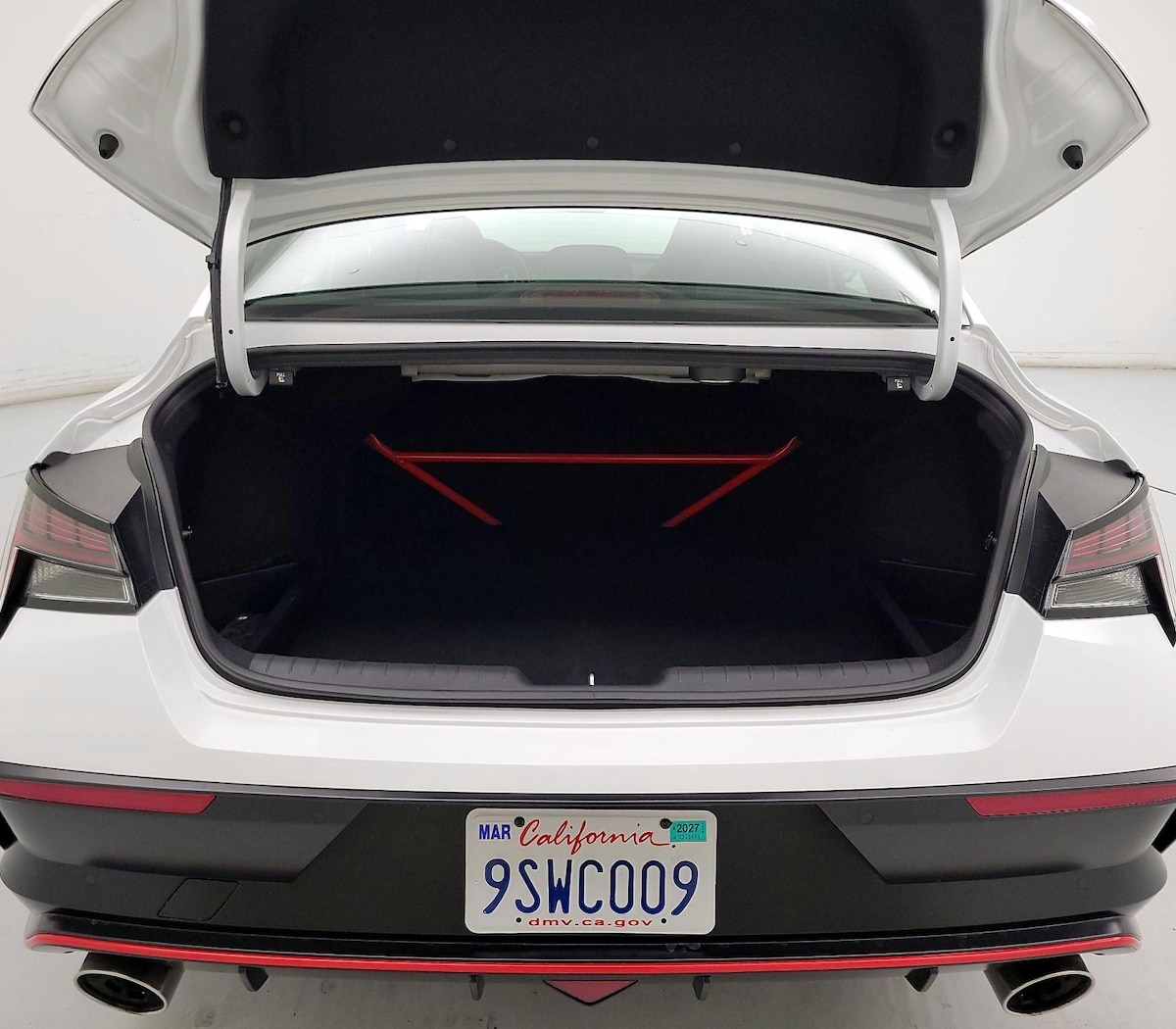 Trunk/Cargo (Seats Up)