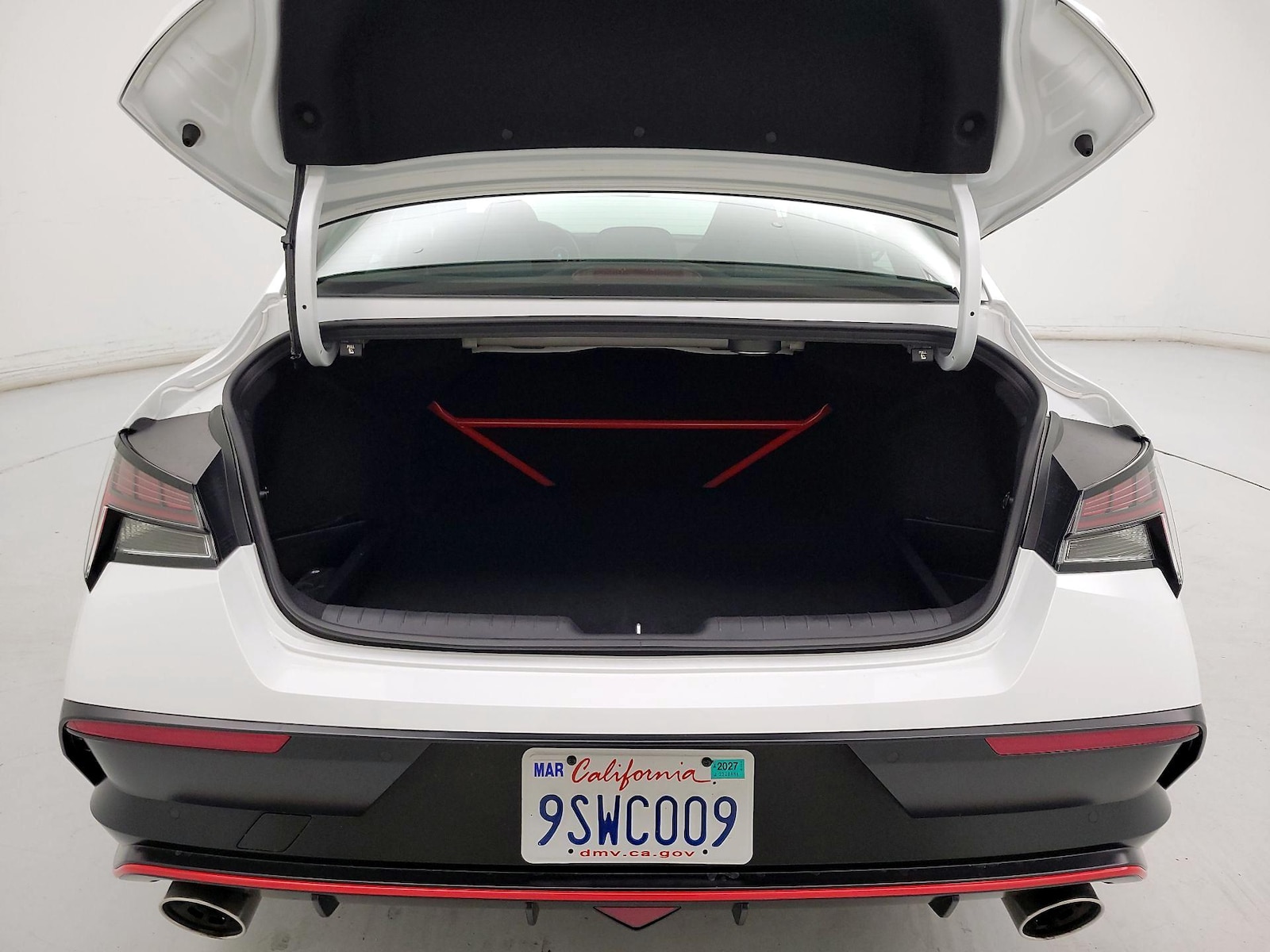 2025 Hyundai Elantra N - Photo 22