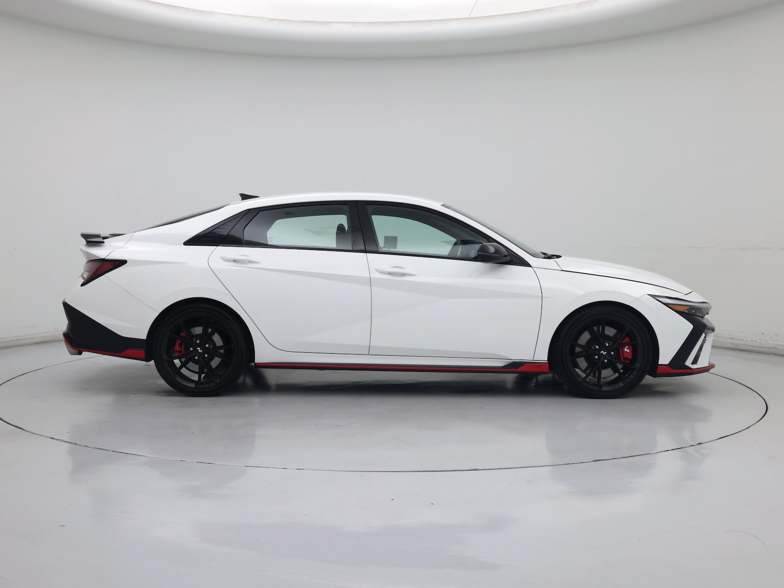 2025 Hyundai Elantra N - Photo 8