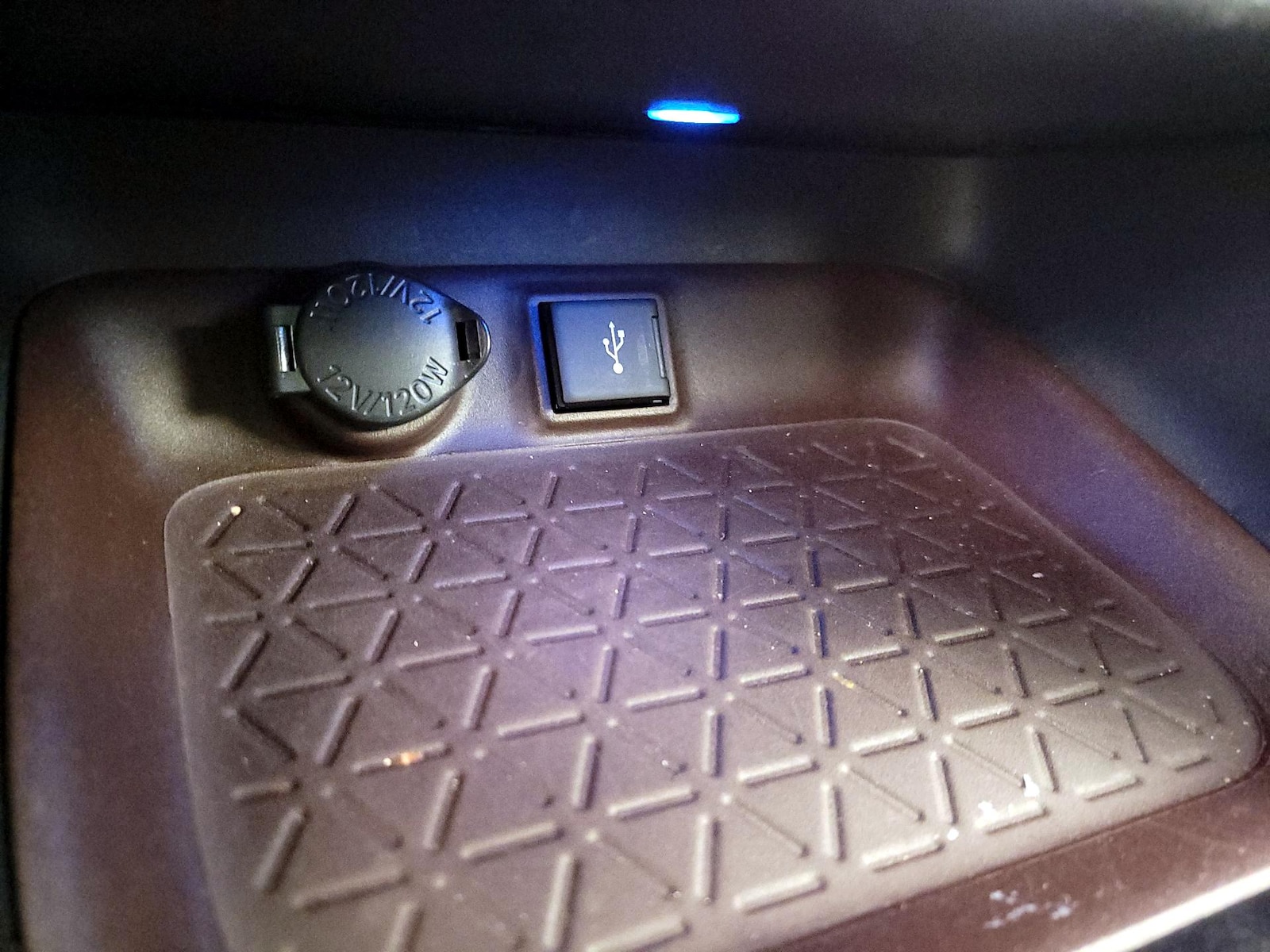2021 Toyota RAV4 Limited - Photo 19