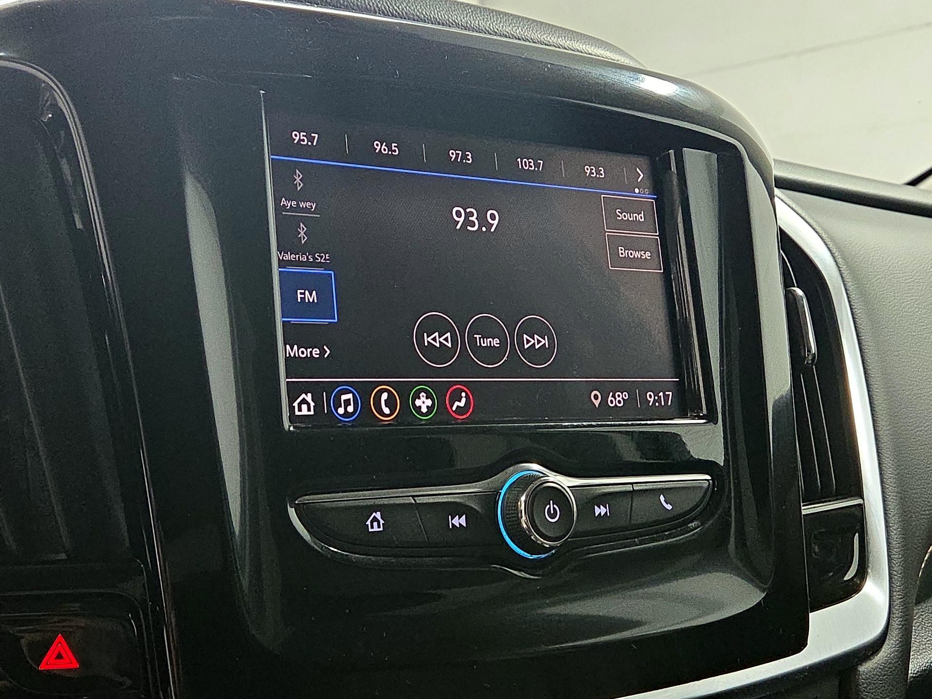 Thumbnail: 2021 Chevrolet Traverse - 13