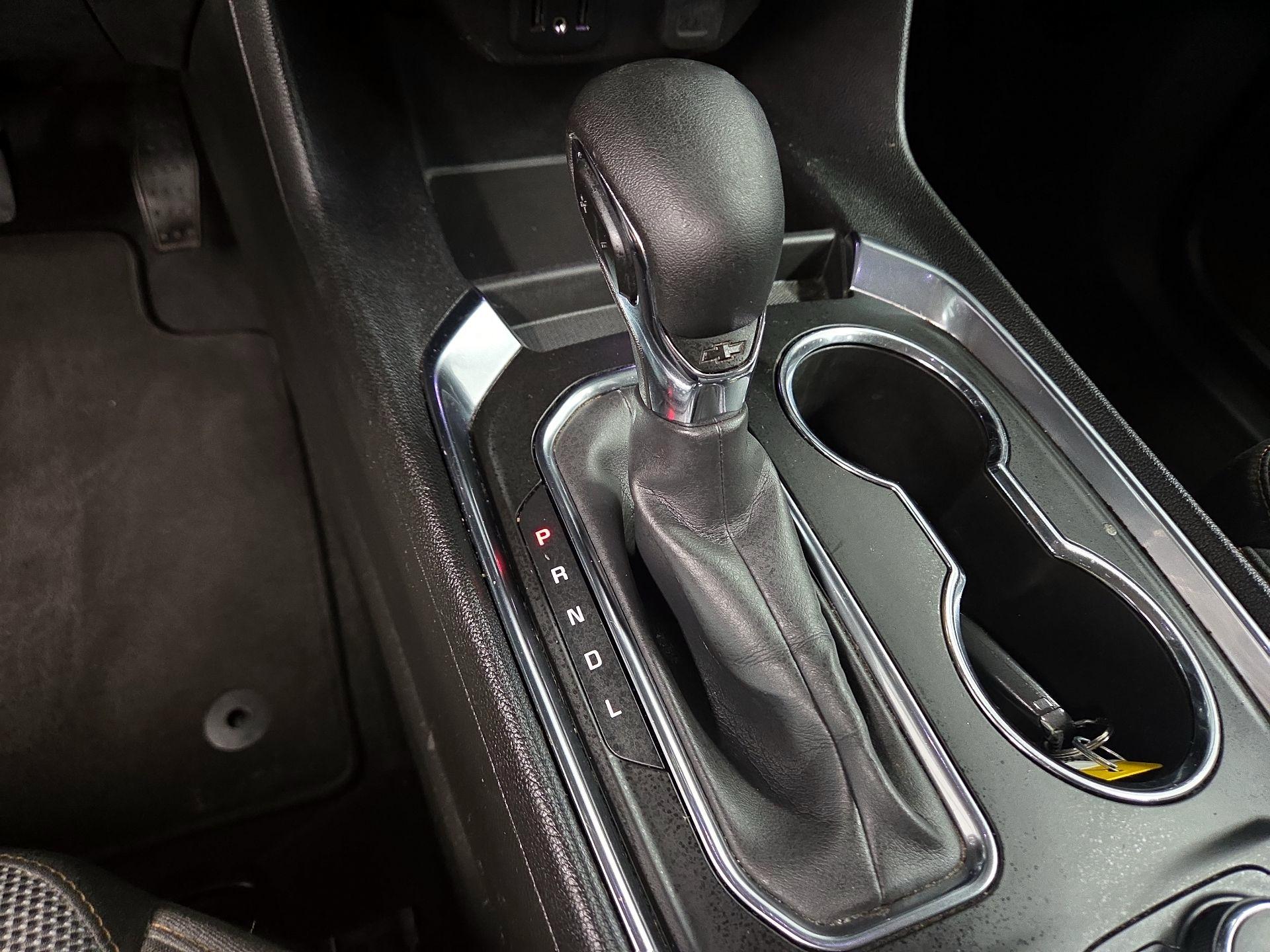 Thumbnail: 2021 Chevrolet Traverse - 15