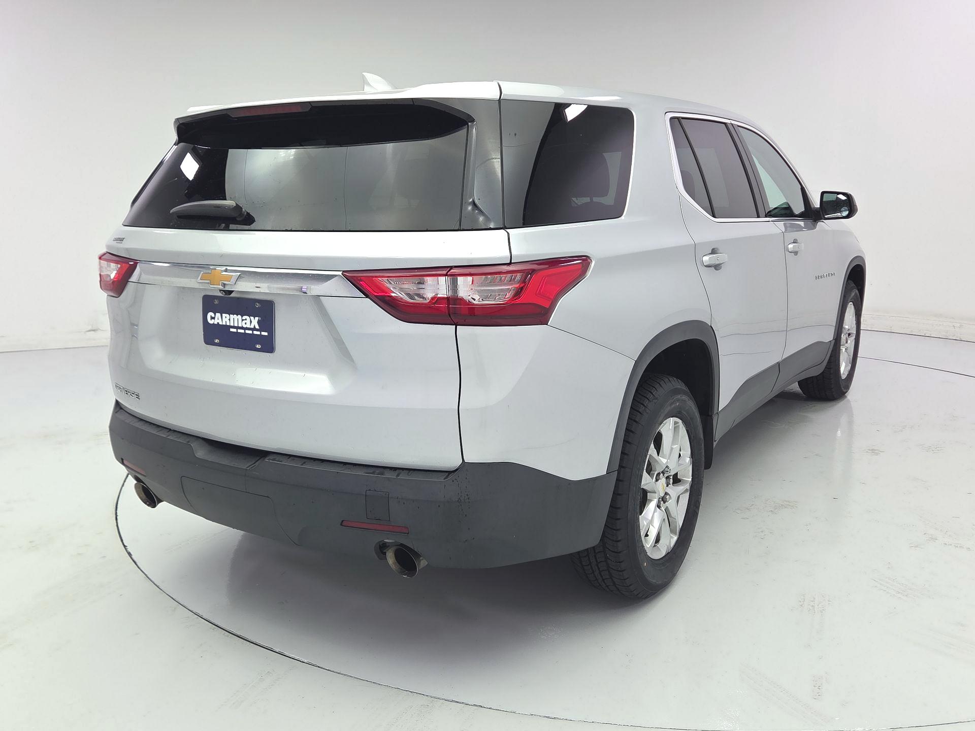 Thumbnail: 2021 Chevrolet Traverse - 5