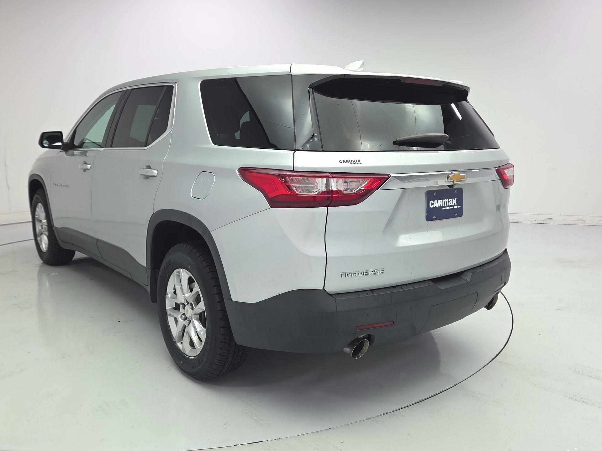 Thumbnail: 2021 Chevrolet Traverse - 7