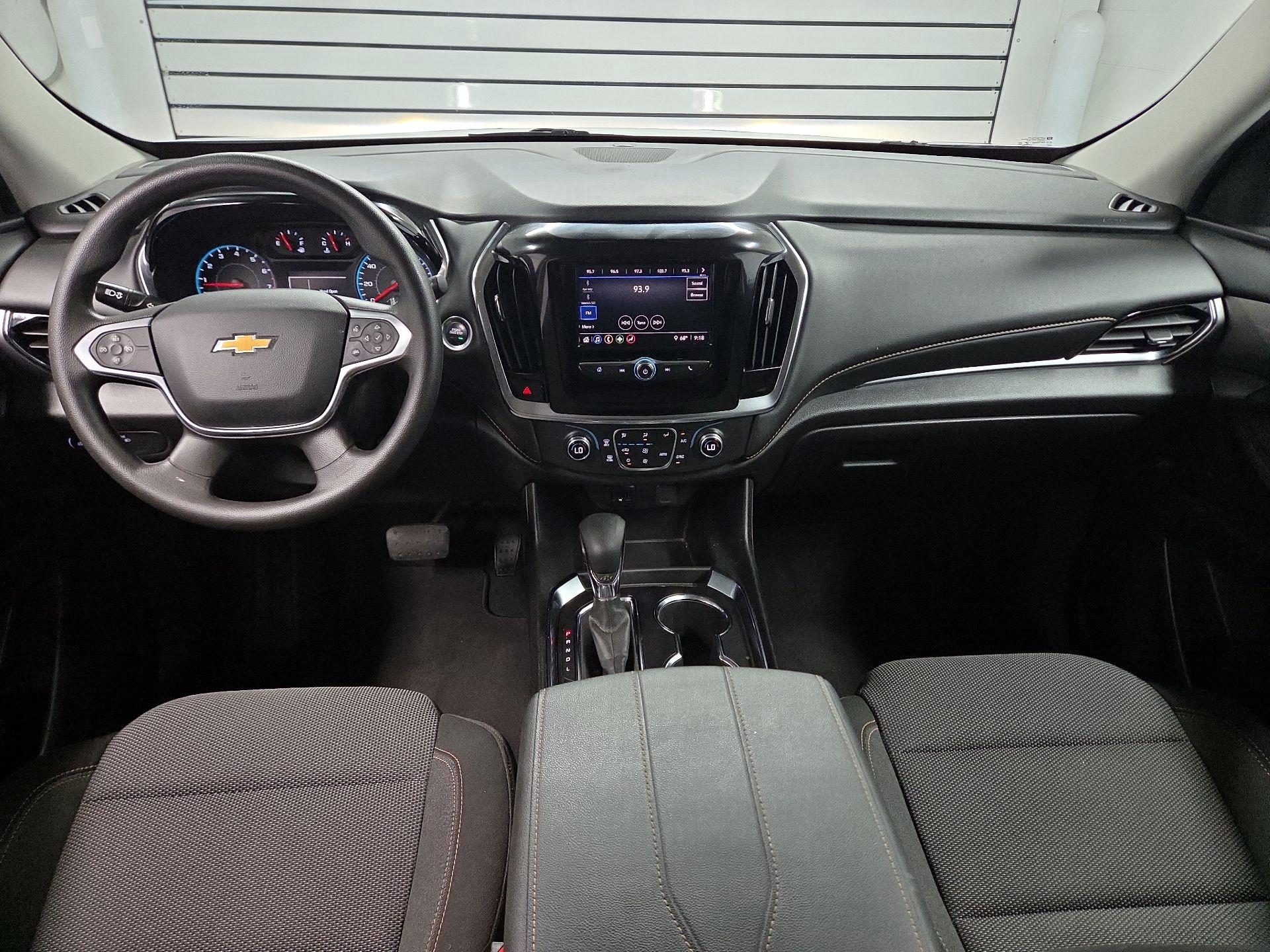 Thumbnail: 2021 Chevrolet Traverse - 8