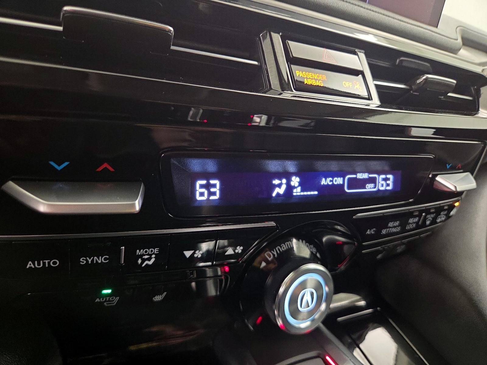 2025 Acura MDX Technology Package - Photo 18