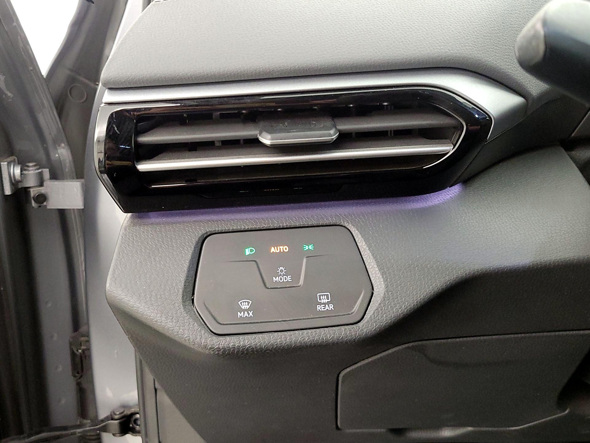 Thumbnail: 2023 Volkswagen ID.4 - 11
