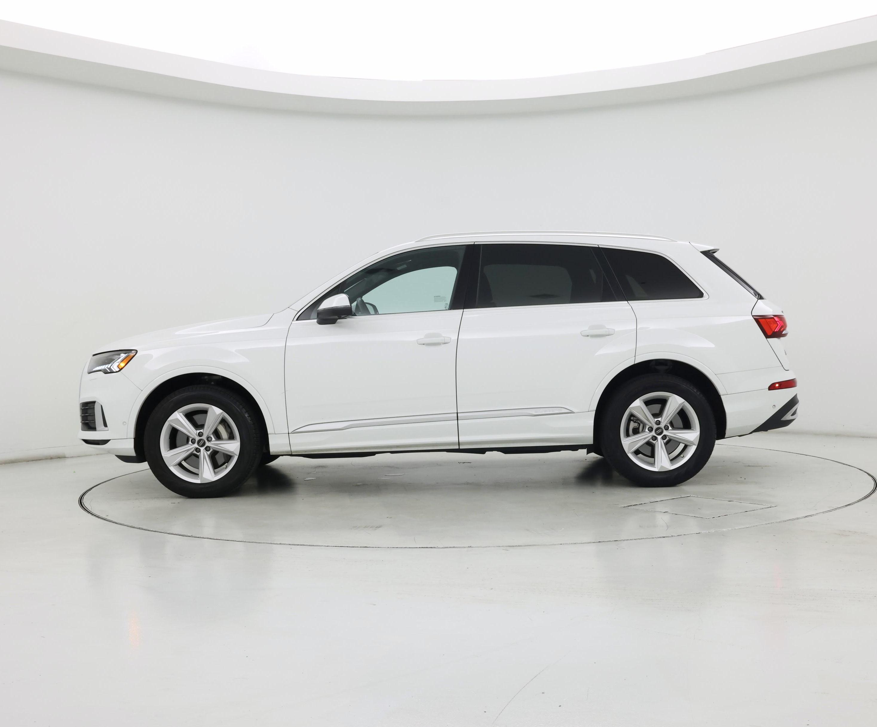 Thumbnail: 2023 Audi Q7 - 3