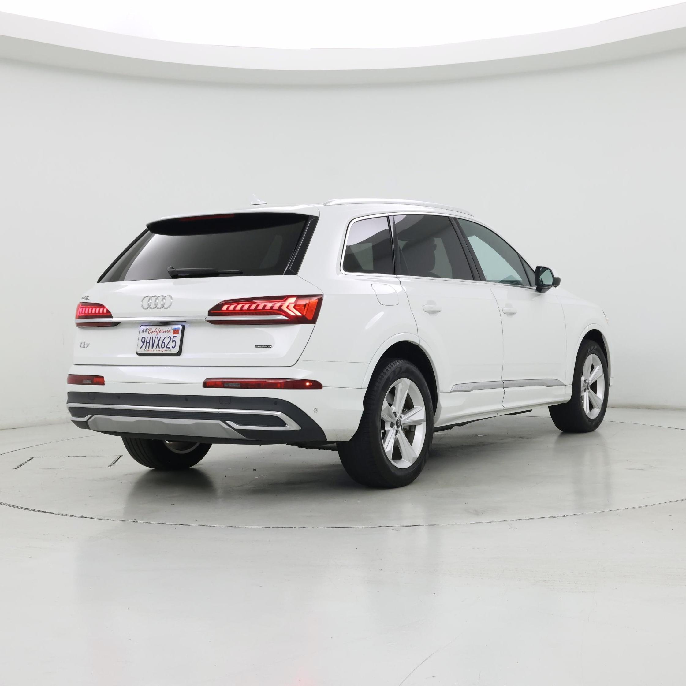 Thumbnail: 2023 Audi Q7 - 8
