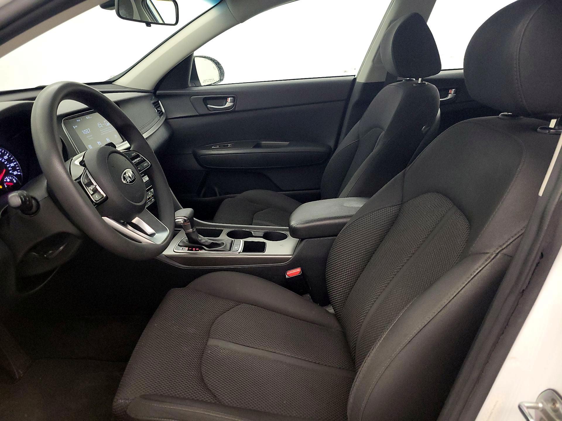 Thumbnail: 2019 Kia Optima - 11