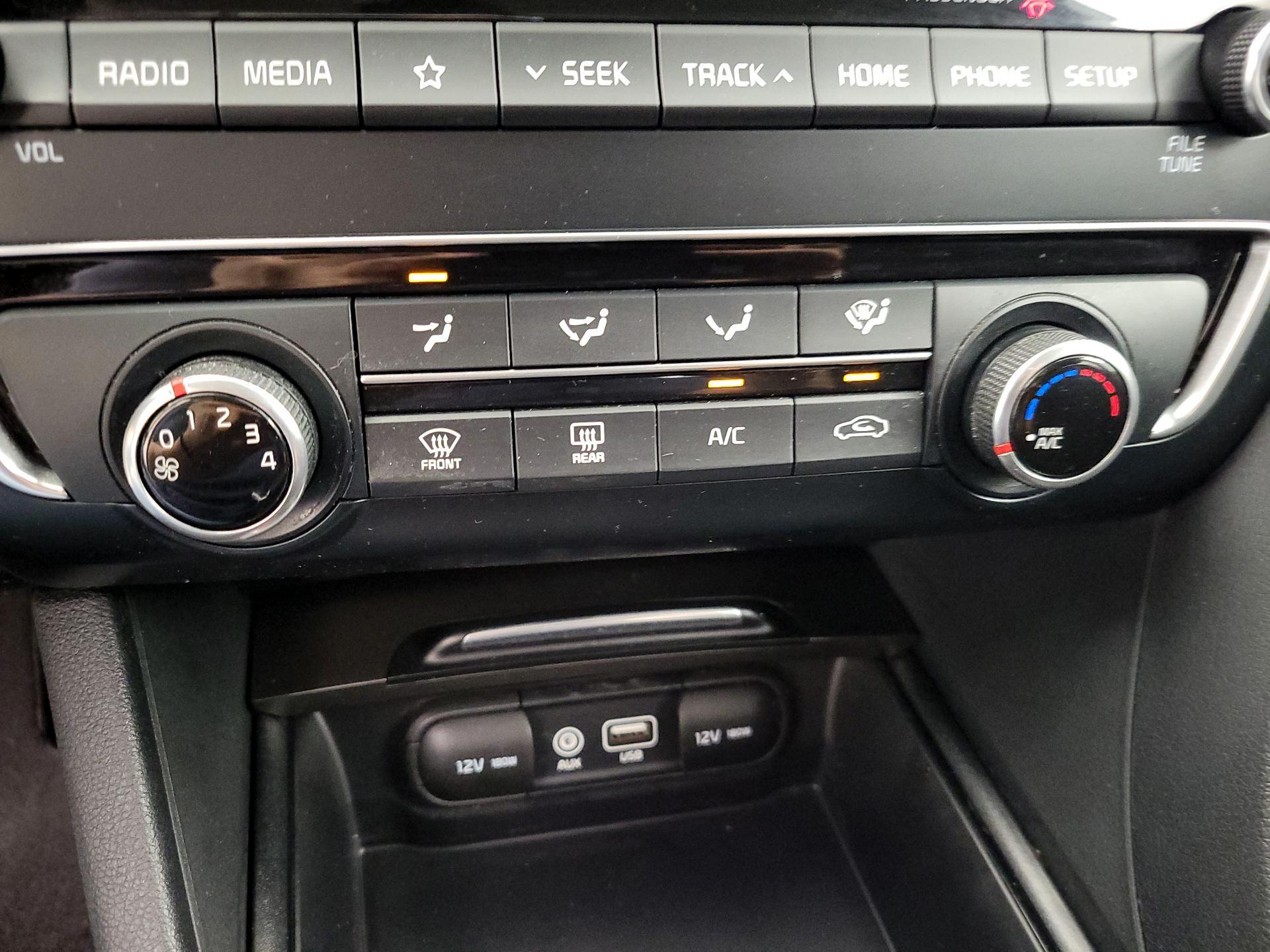 Thumbnail: 2019 Kia Optima - 16