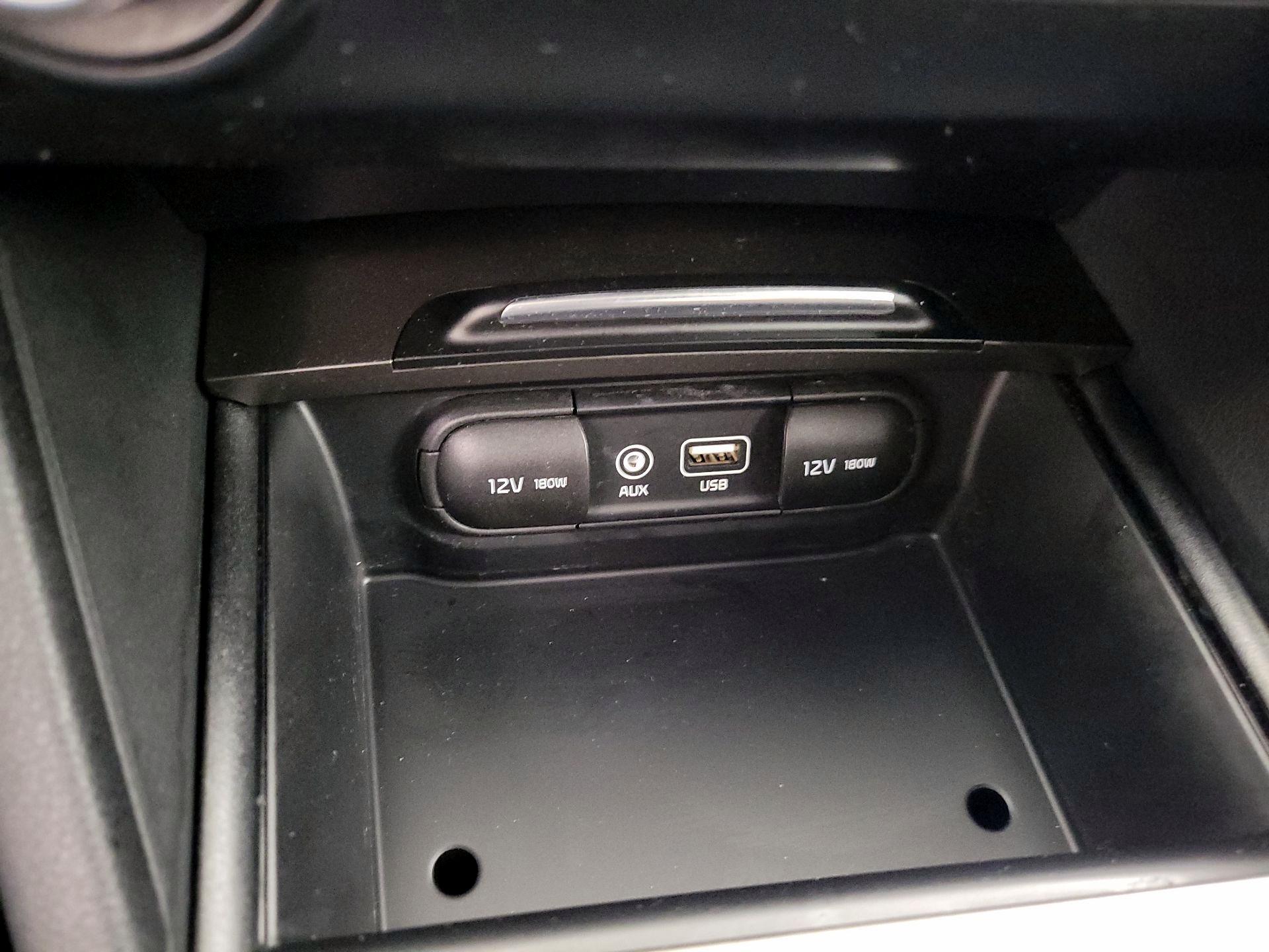 Thumbnail: 2019 Kia Optima - 18