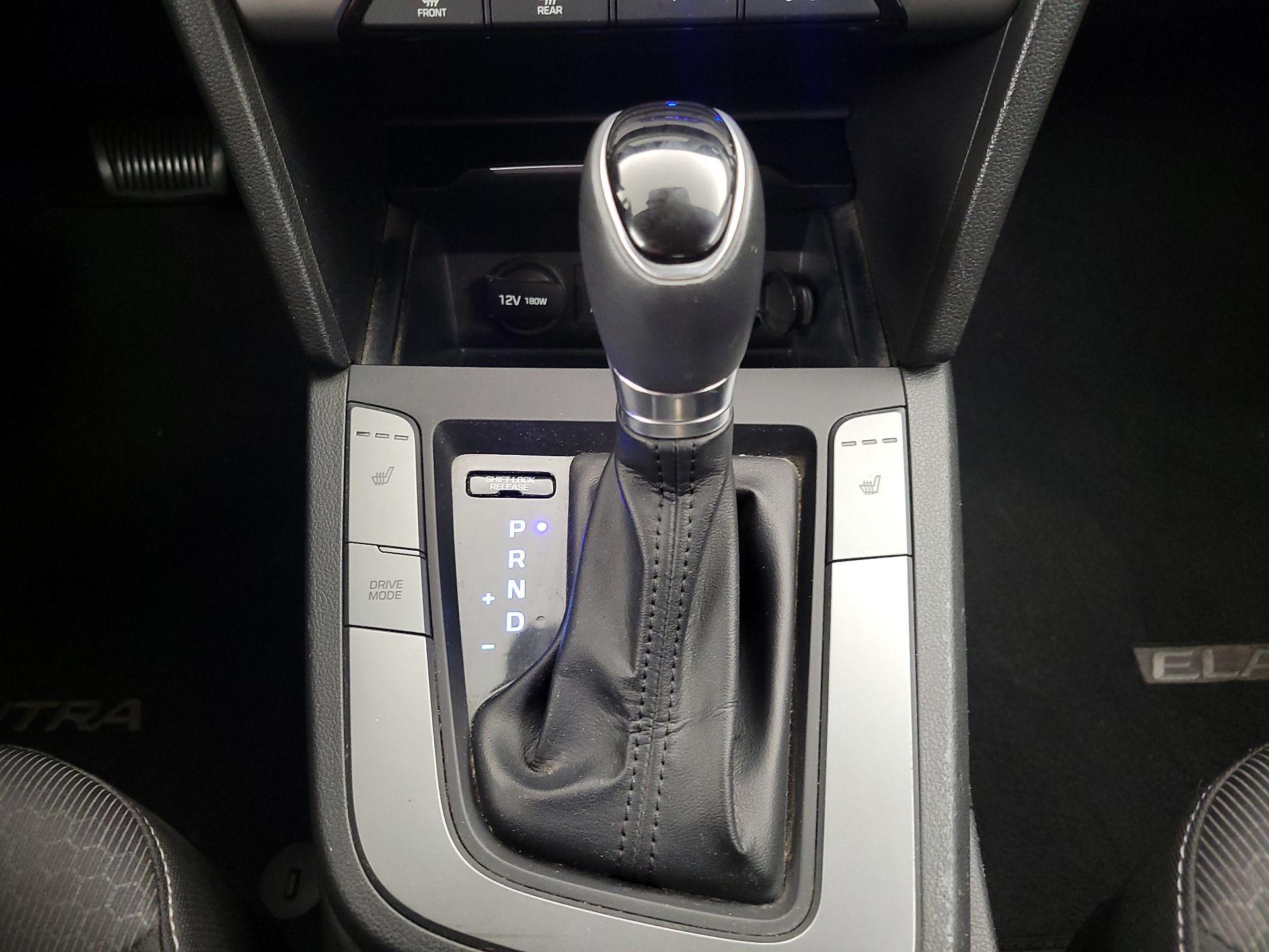 Thumbnail: 2017 Hyundai Elantra - 15