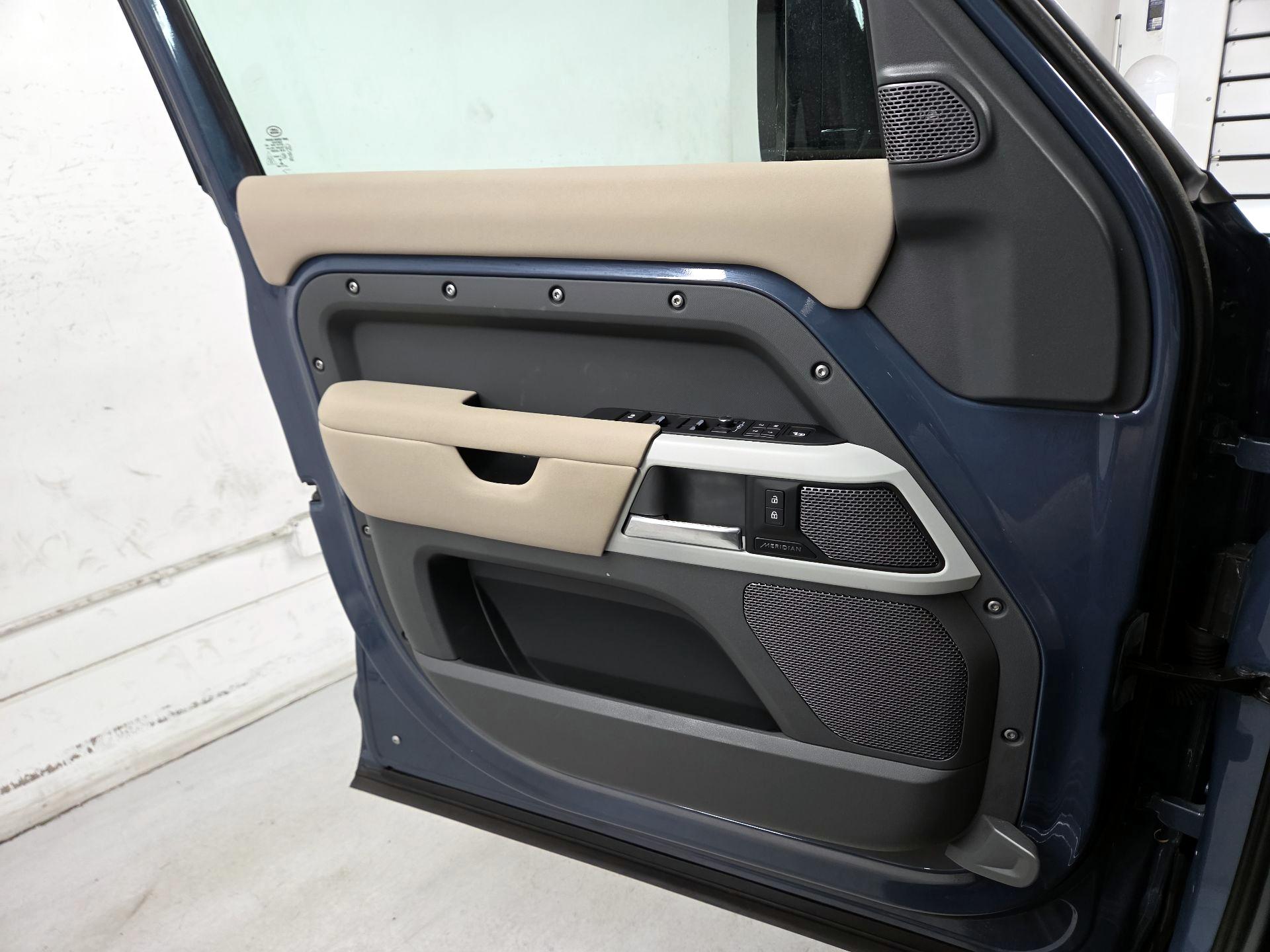 Thumbnail: 2021 Land Rover Defender - 10