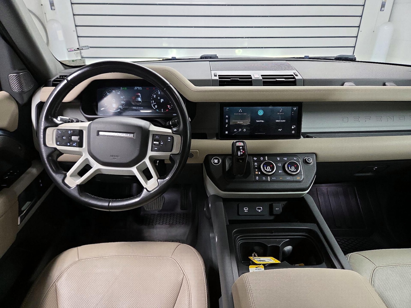 2021 Land Rover Defender SE - Photo 8