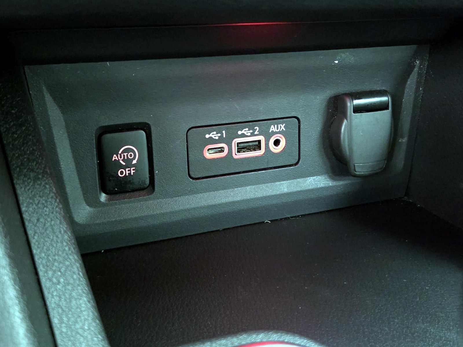 2025 Nissan Sentra SV - Photo 19
