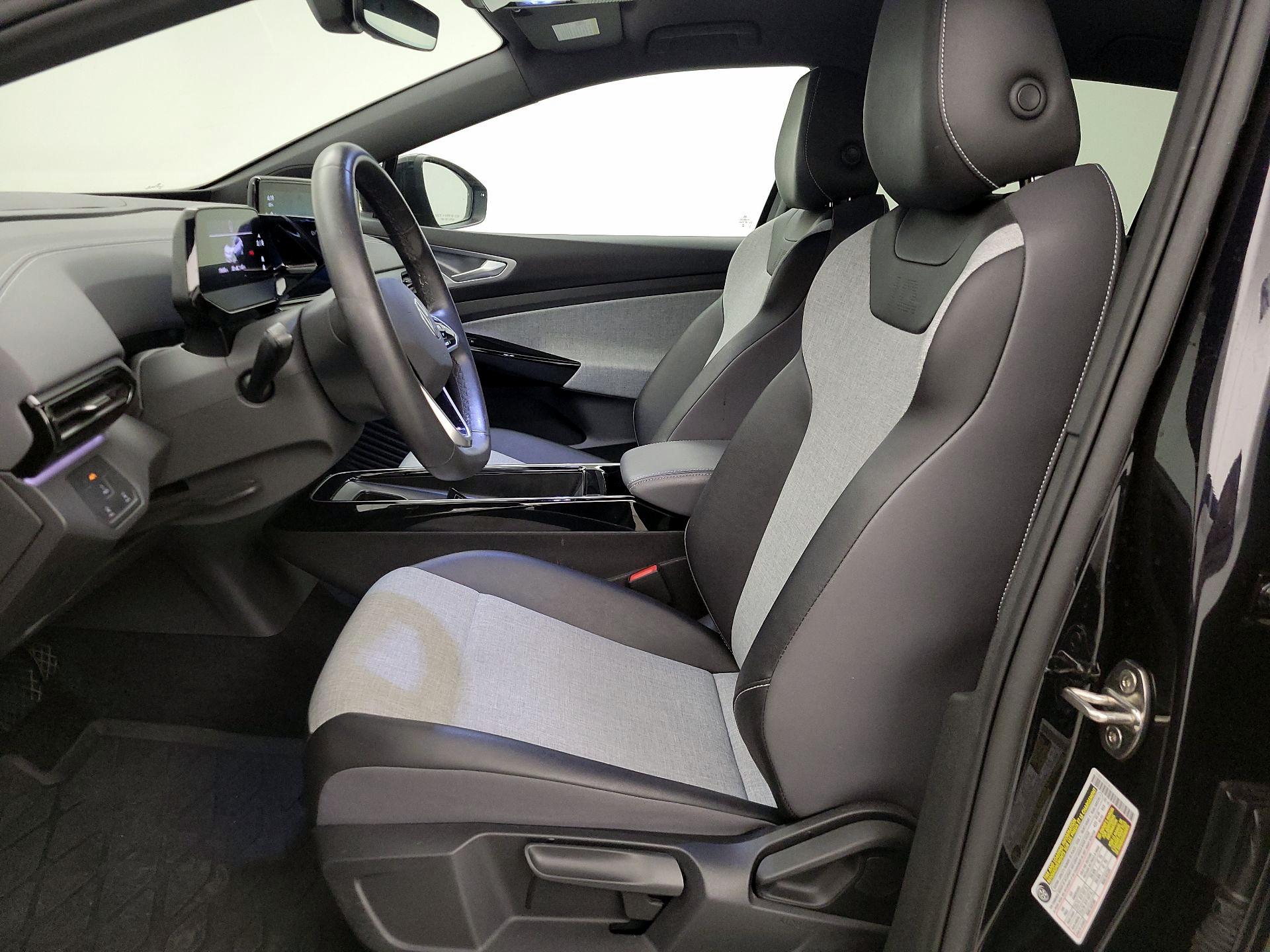 Thumbnail: 2023 Volkswagen ID.4 - 9