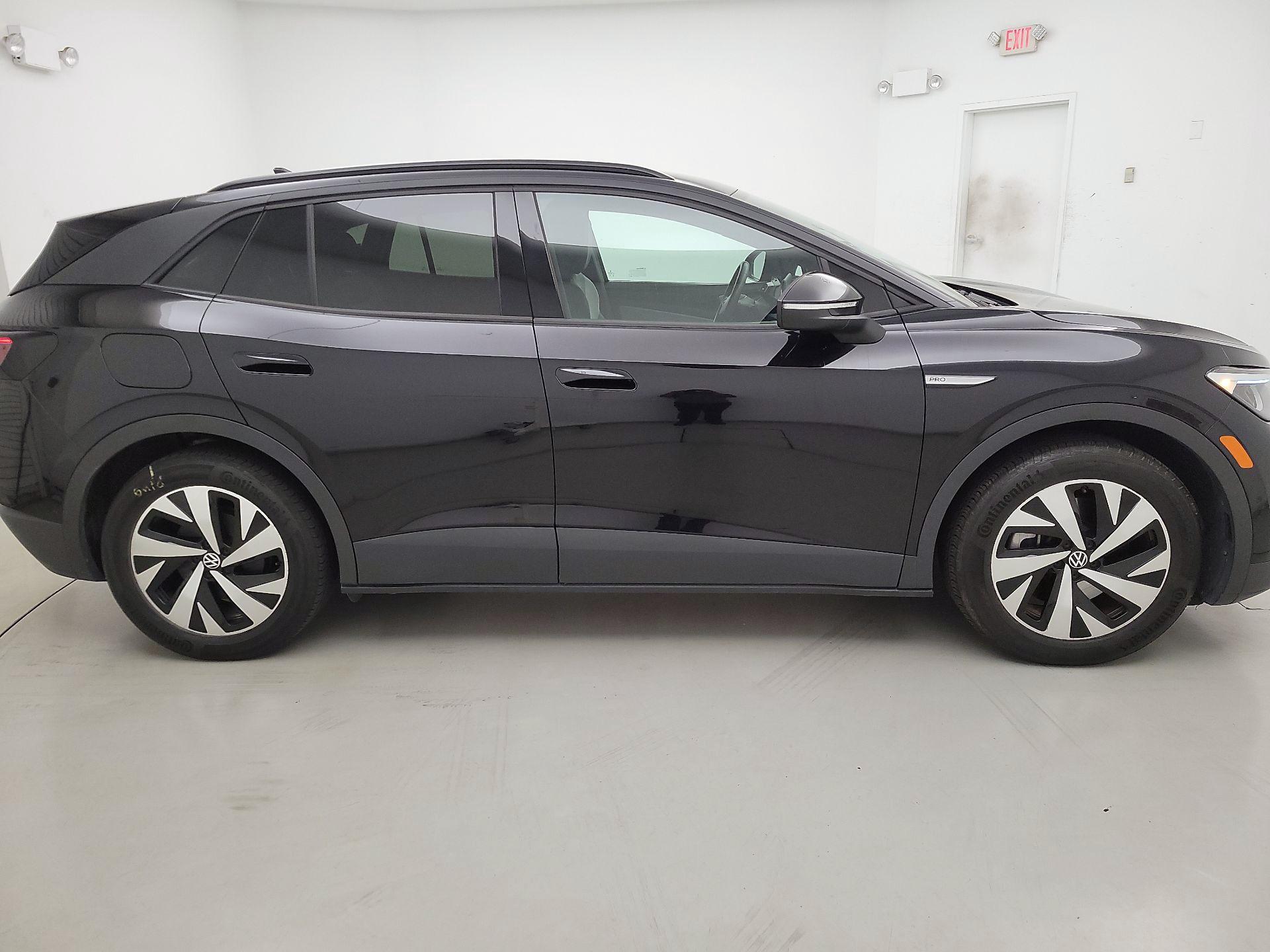 Thumbnail: 2023 Volkswagen ID.4 - 4