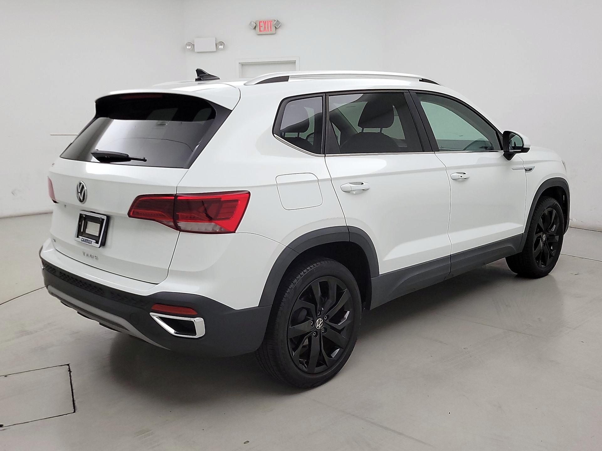 Thumbnail: 2023 Volkswagen Taos - 5