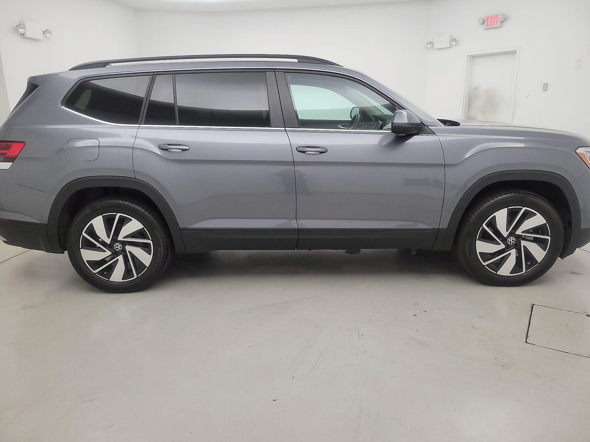 Thumbnail: 2024 Volkswagen Atlas - 4