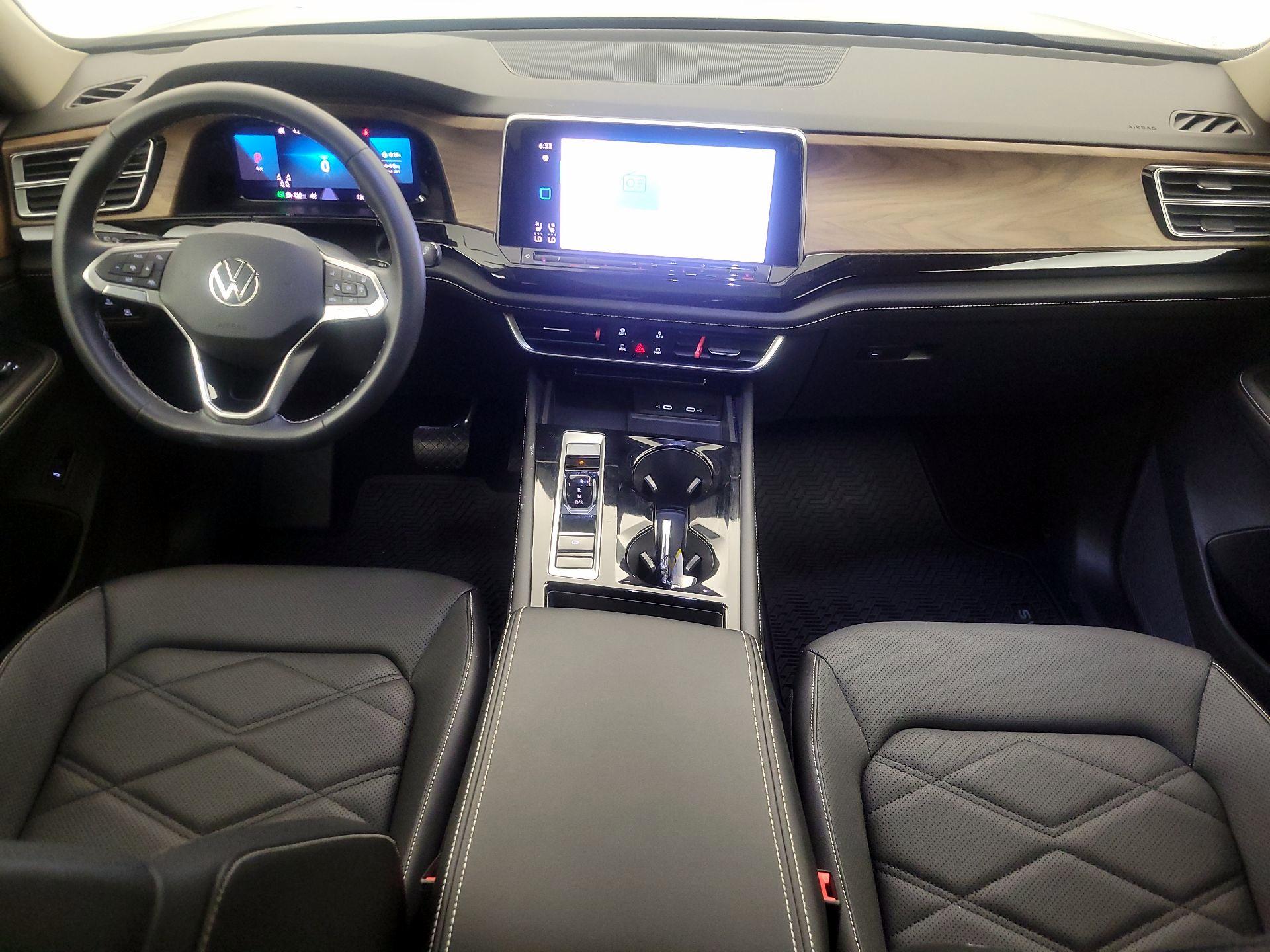 Thumbnail: 2024 Volkswagen Atlas - 8